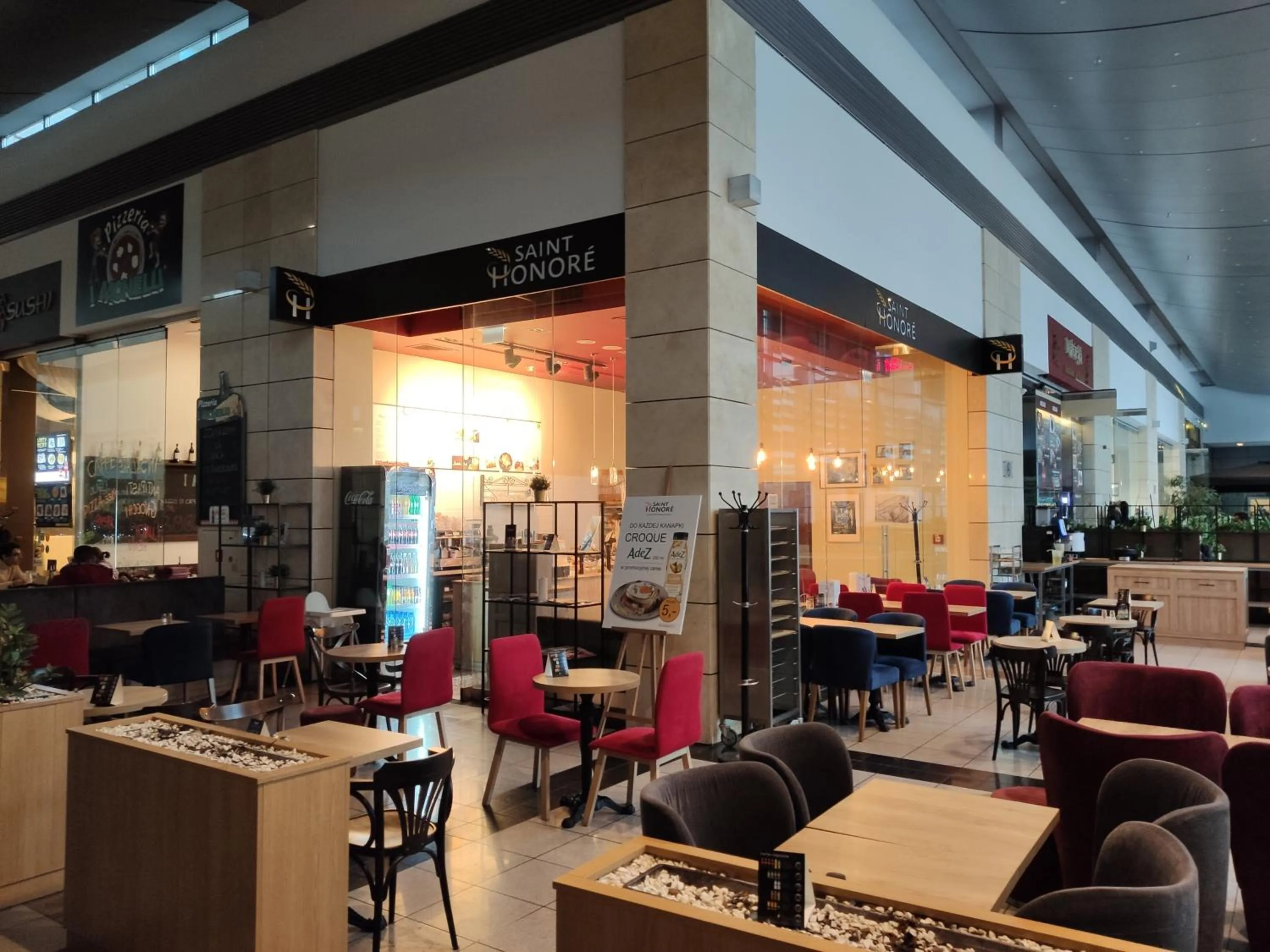 Food and drinks in Platinum Towers Hotel Apartments