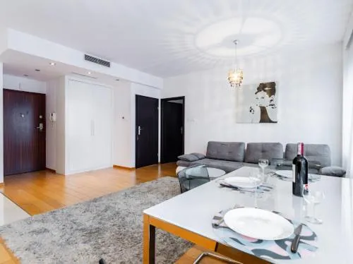 Living room in Platinum Towers Hotel Apartments