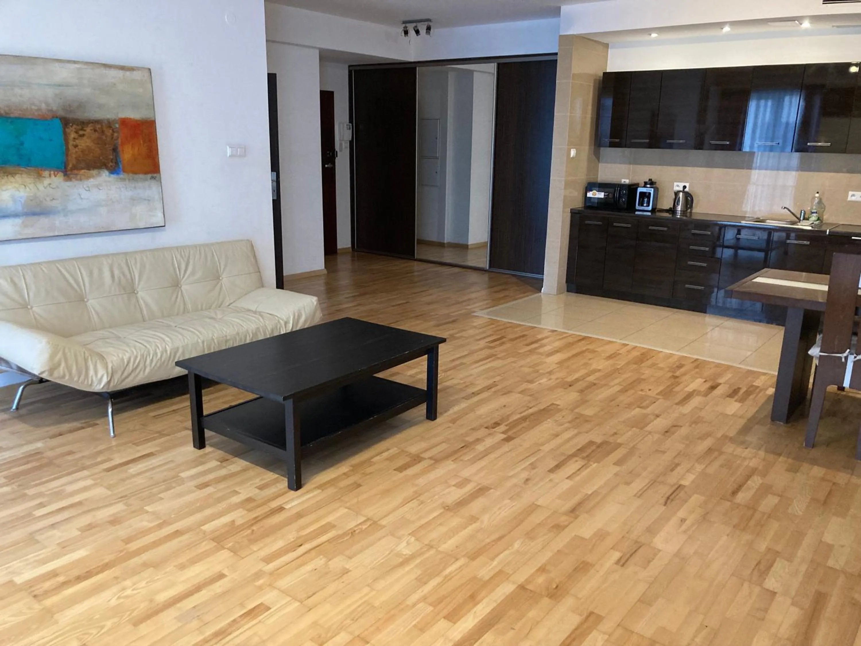 Living room in Platinum Towers Hotel Apartments