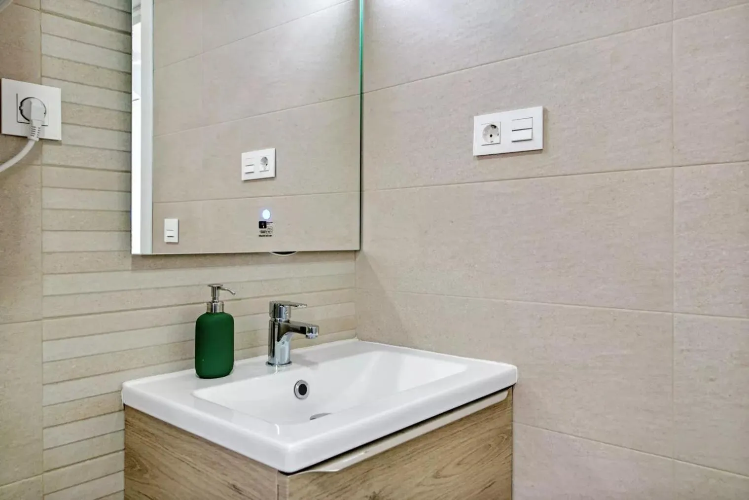 Toilet in Umihouse apartamentos centro Alicante