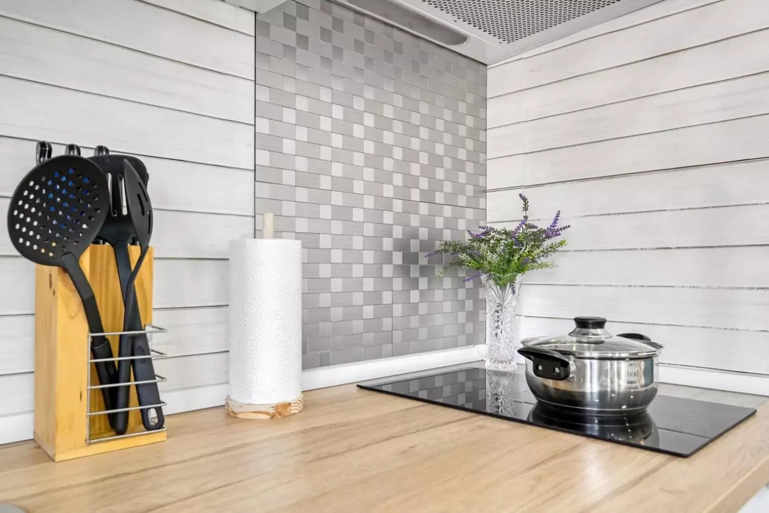 Kitchen or kitchenette in Umihouse apartamentos centro Alicante