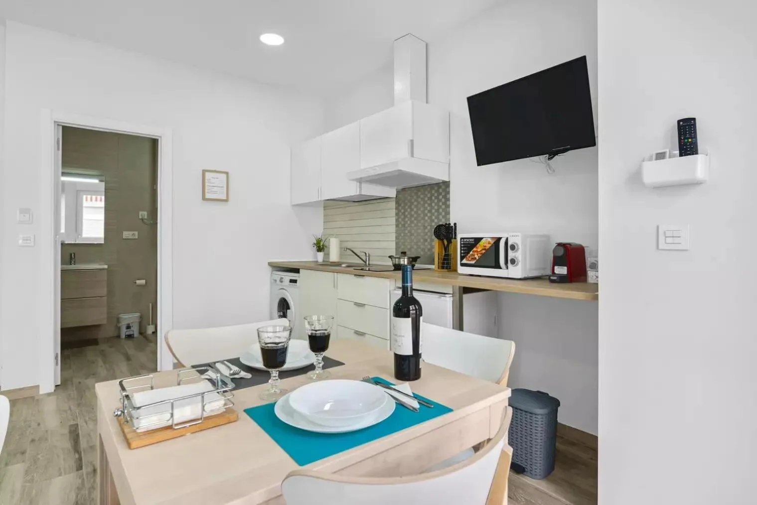 Kitchen or kitchenette in Umihouse apartamentos centro Alicante