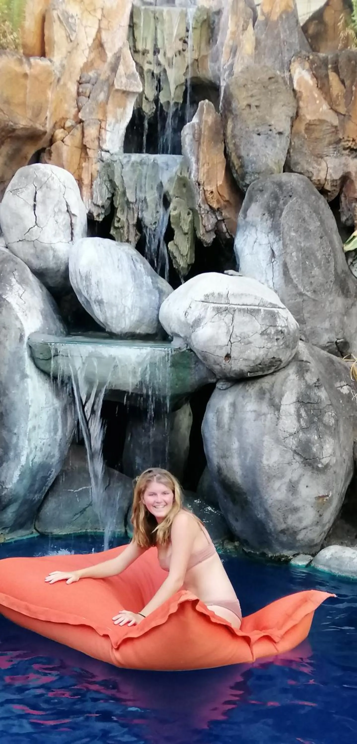 People in Binaria Museum Hotel