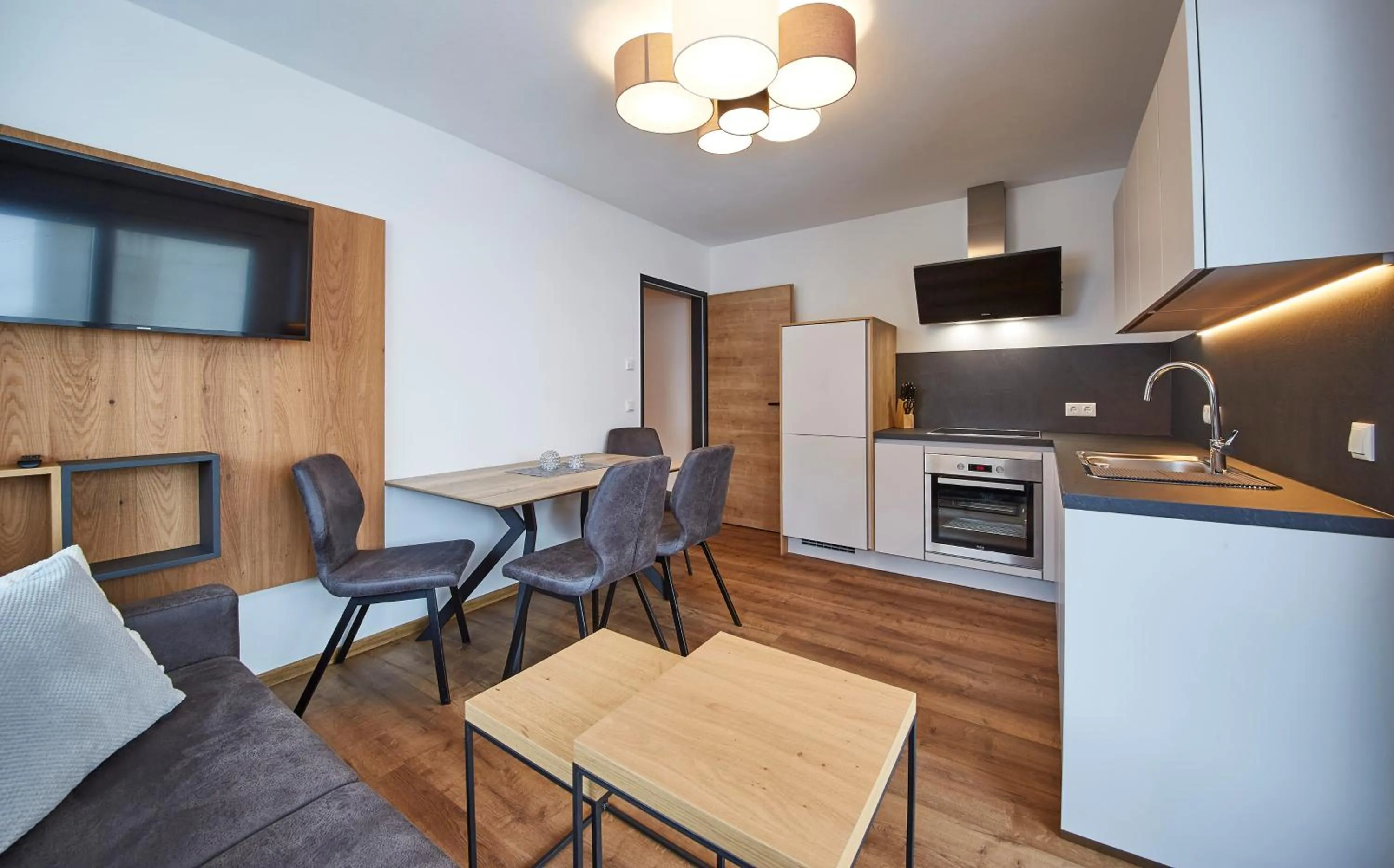 Kitchen or kitchenette in Wiesl Lodge Saalbach