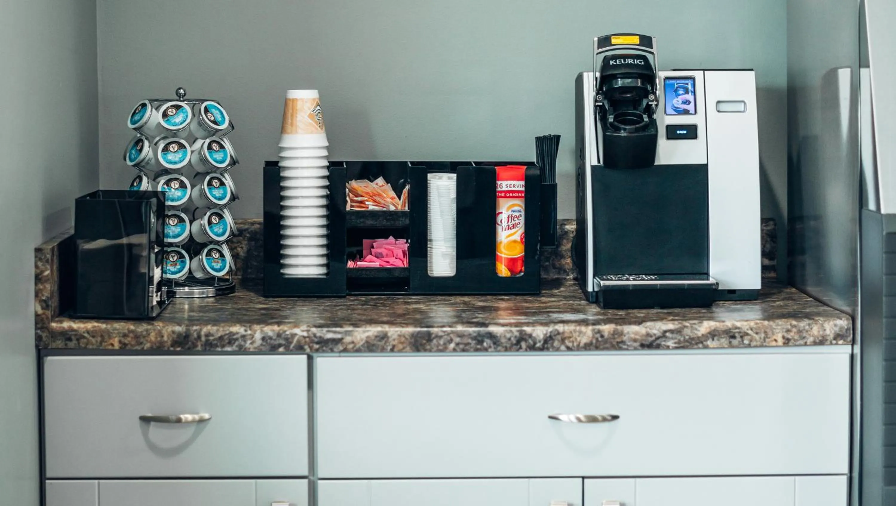 Coffee/tea facilities in Quiet Corner Inn