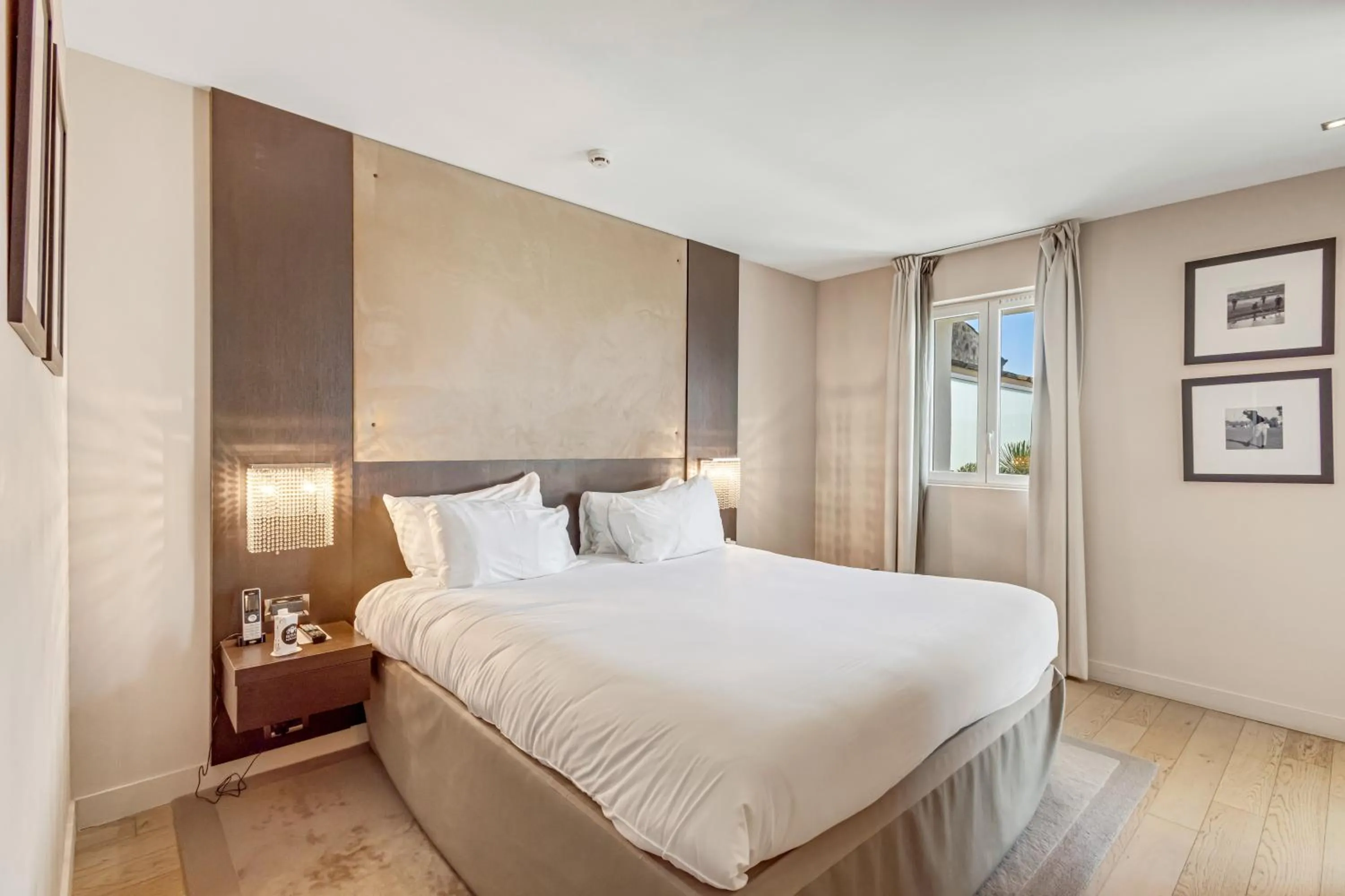 Bed in Royal Mougins Golf, Hotel & Spa de Luxe