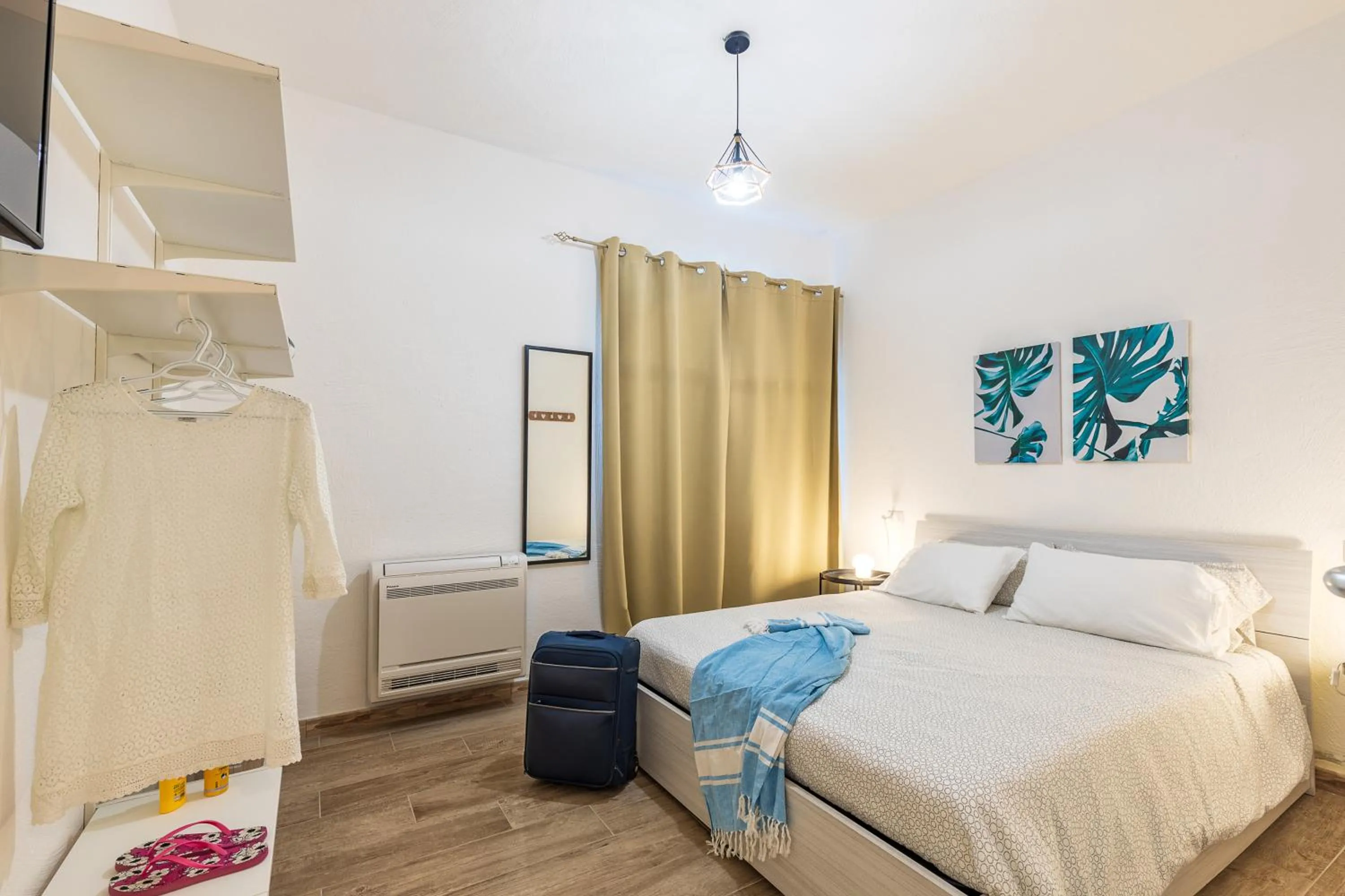 Bed in Acquazzurra Affittacamere