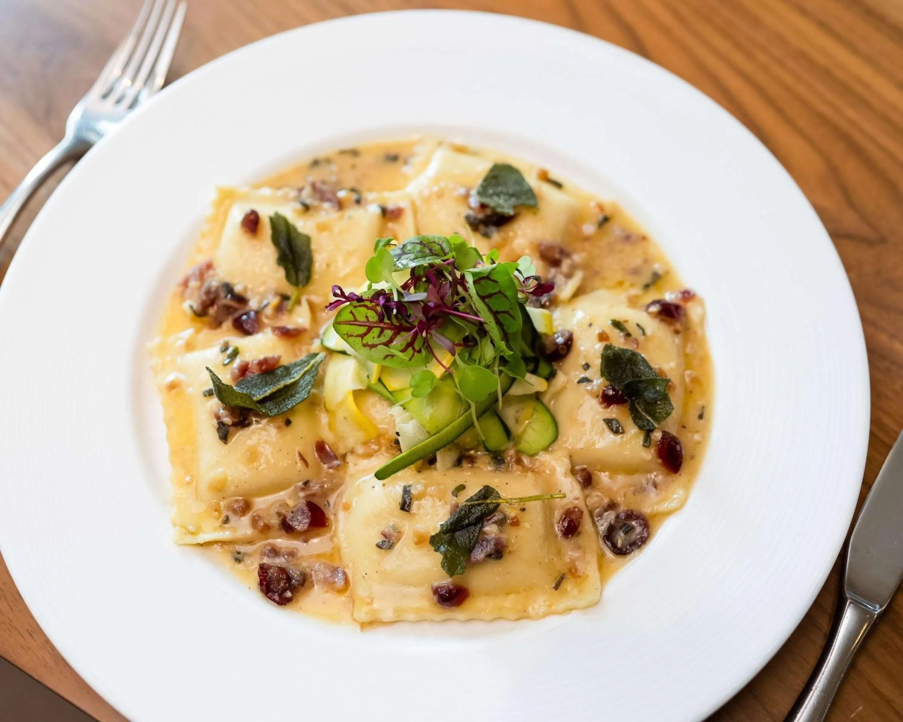 Restaurant/places to eat in Conrad New York Downtown