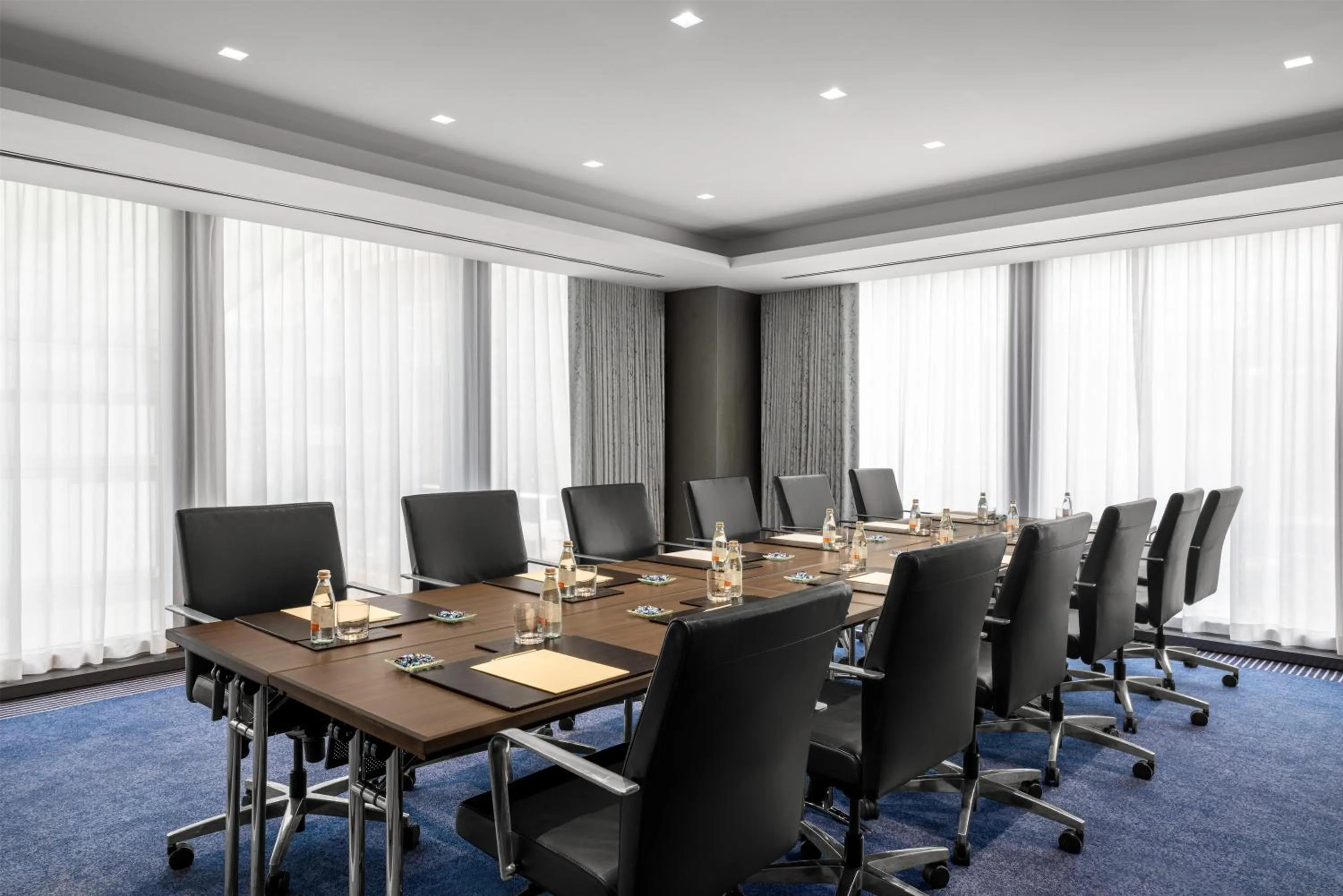 Meeting/conference room in Conrad New York Downtown