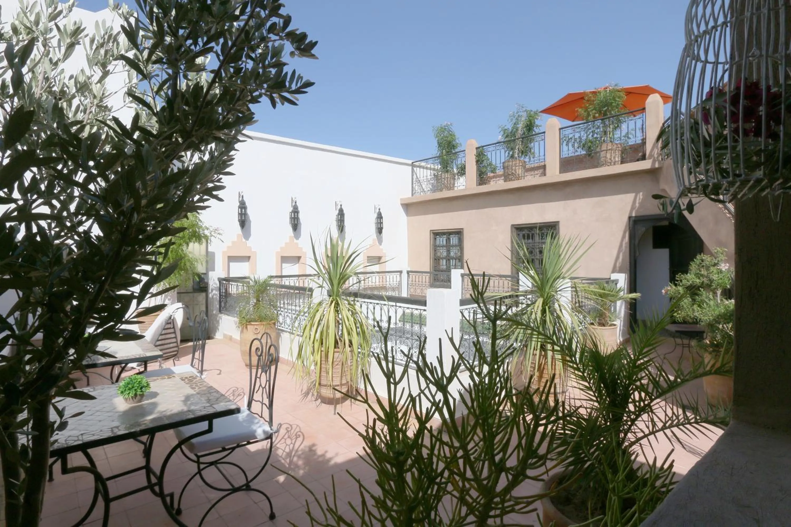 Property building in Riad Baba Ali