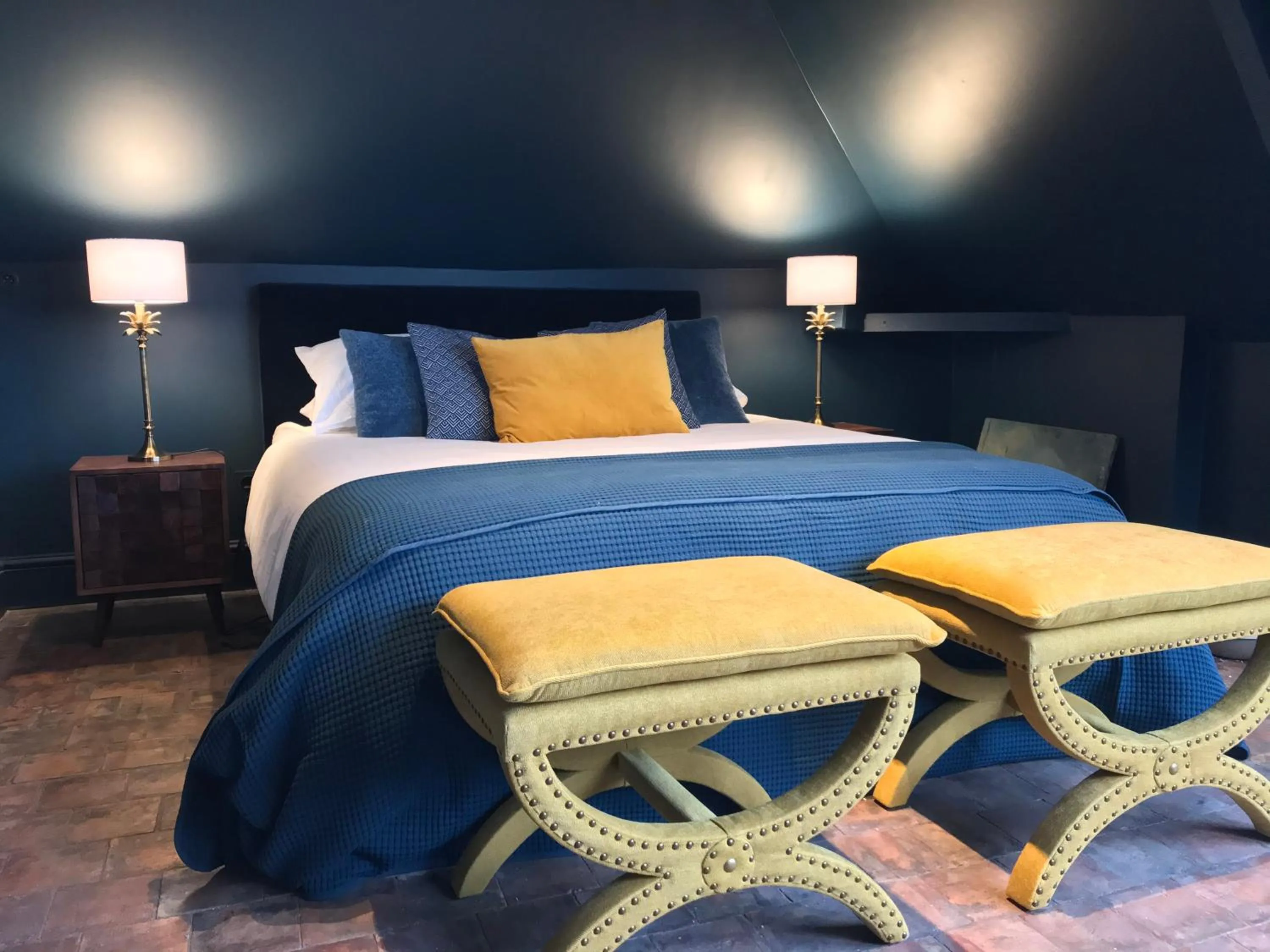 Bed in VILLA DU CEDRE Honfleur