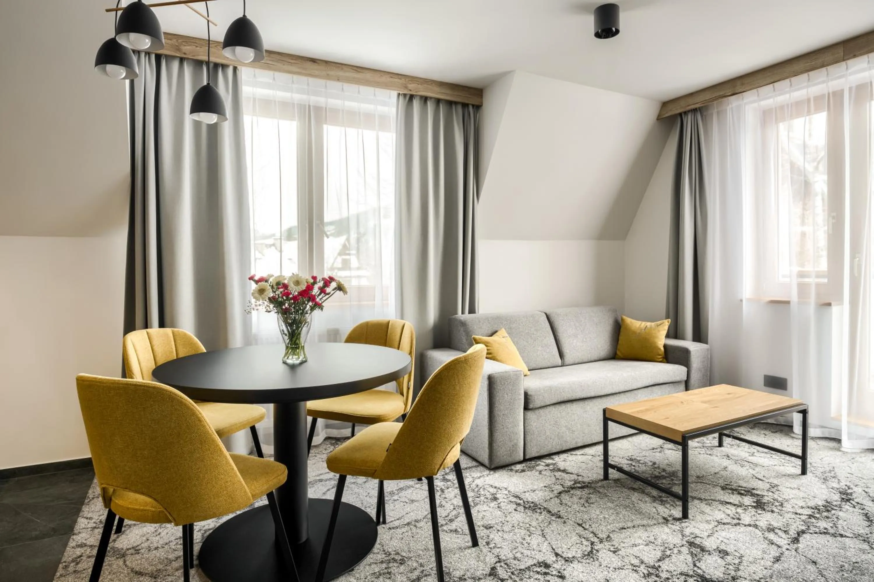 Szlakami 5 Dolin - apartamenty obok Doliny Strążyskiej - sauna i parking GRATIS!