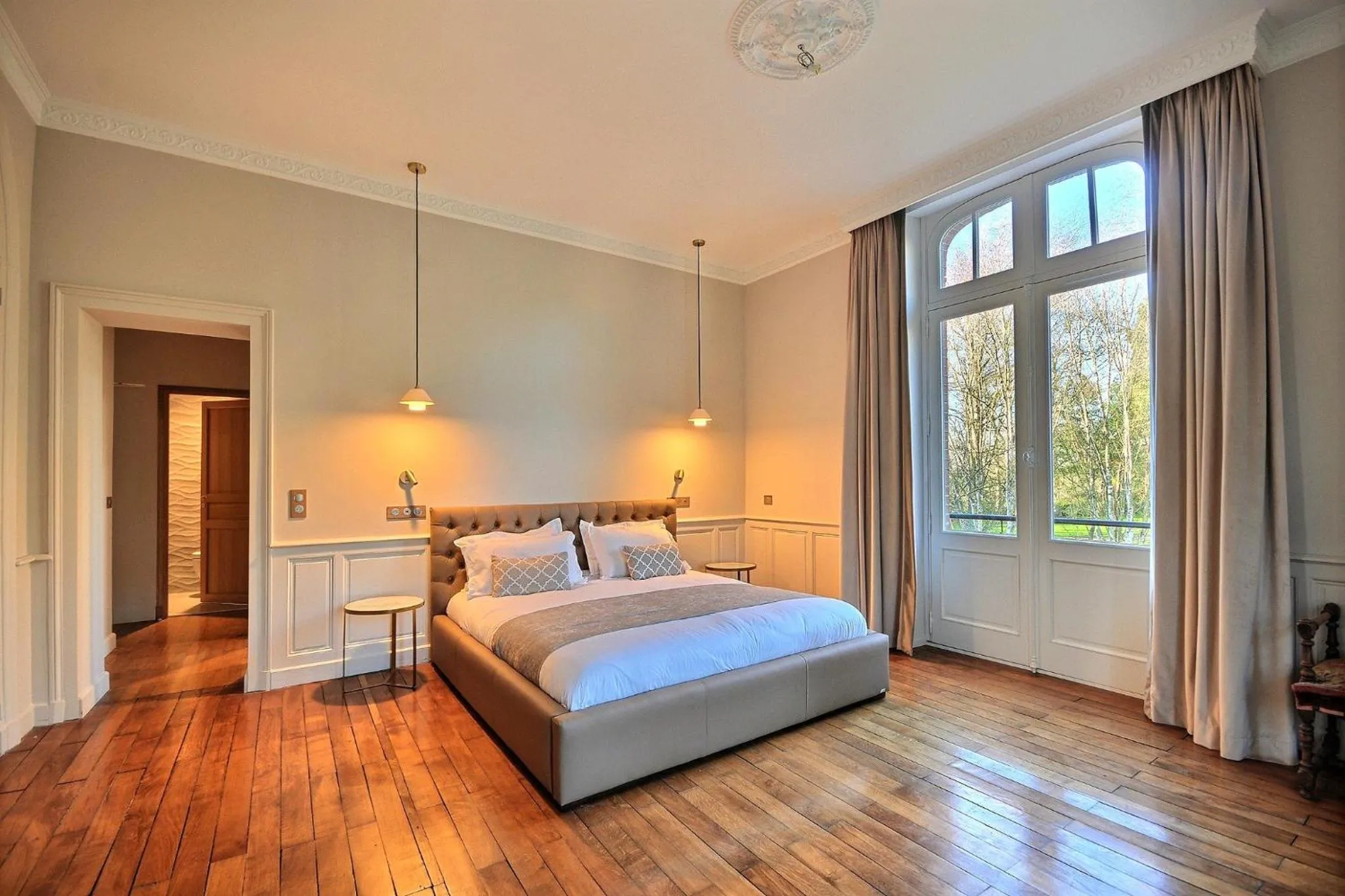 Photo of the whole room, Bed in Château de la Bribourdière