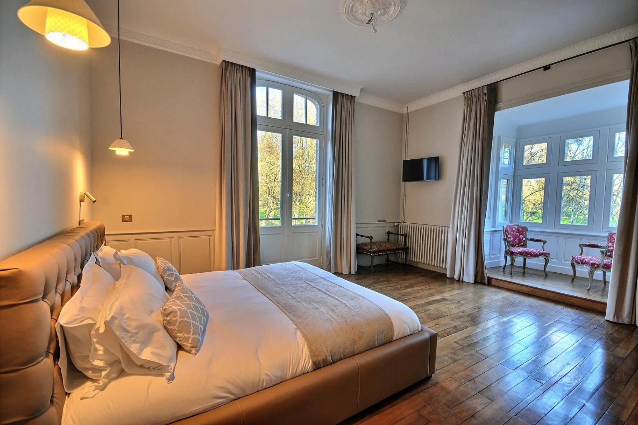 Photo of the whole room, Bed in Château de la Bribourdière