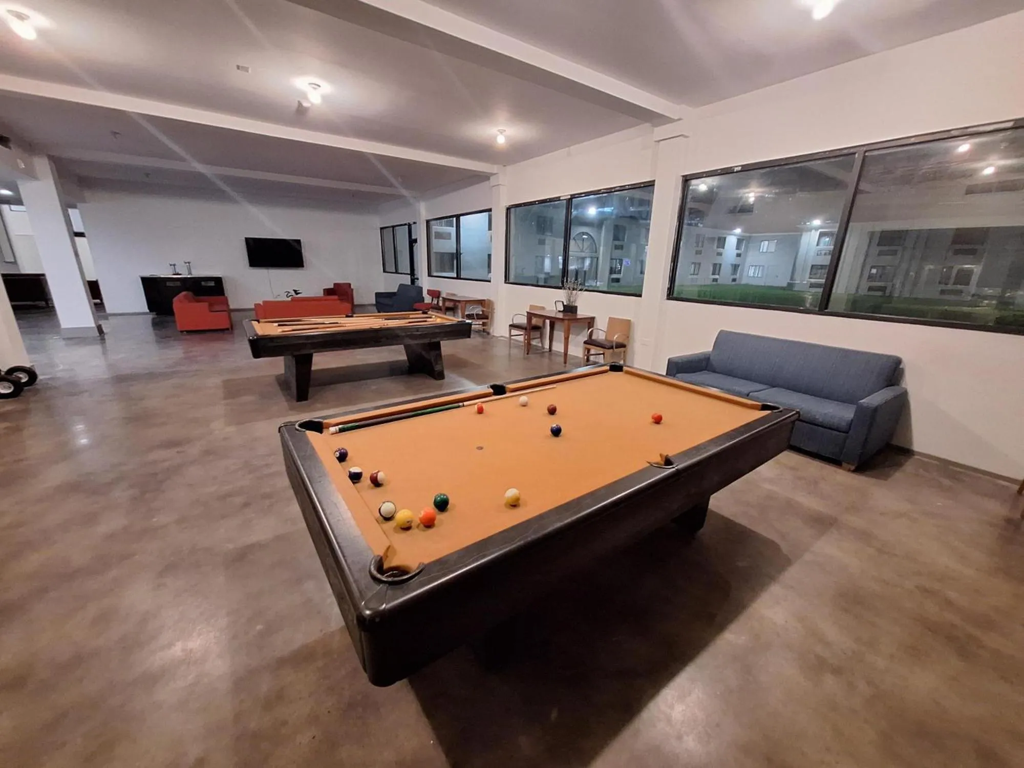 Billiard in The Hotel Orange