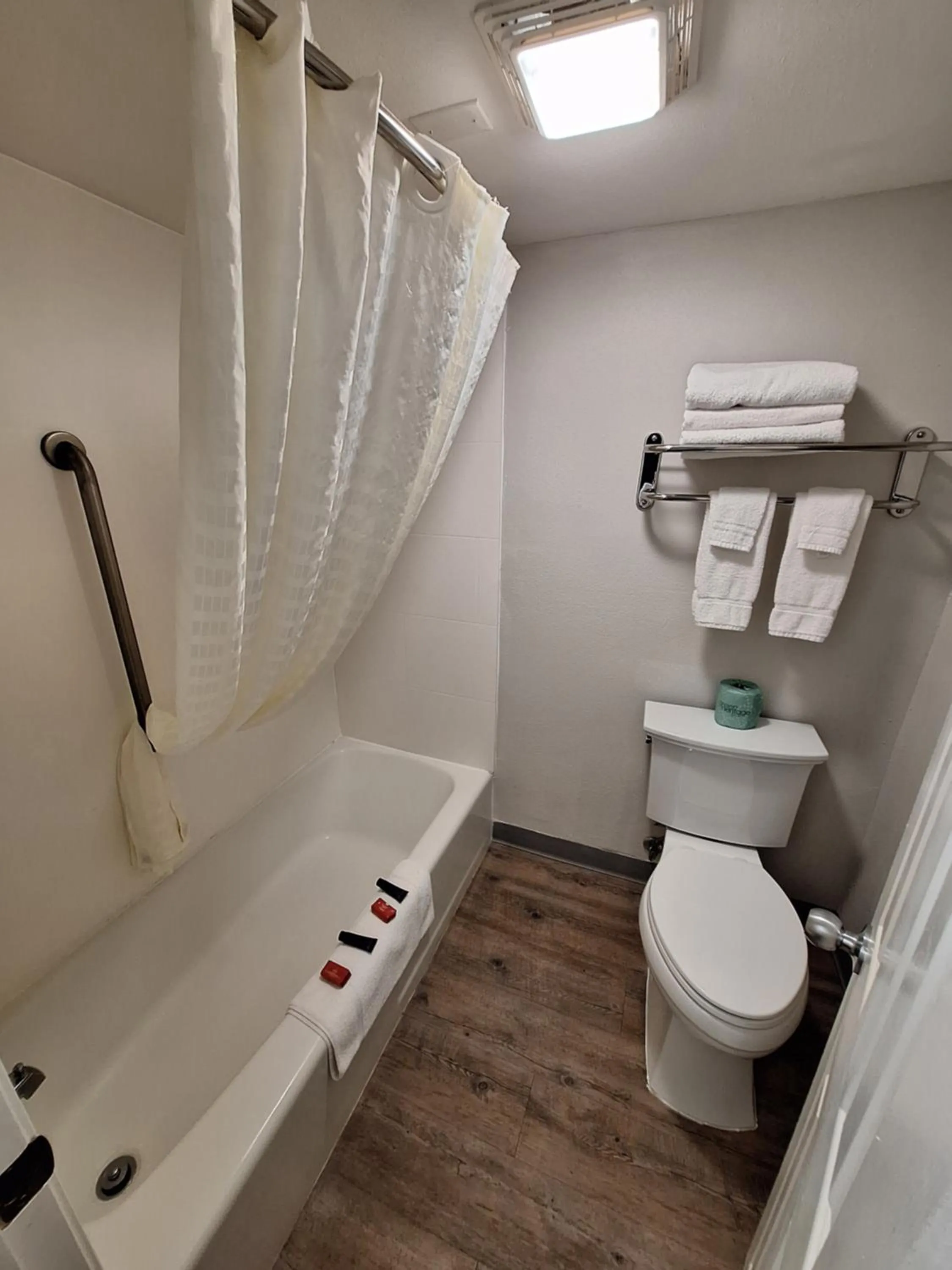 Bathroom in The Hotel Orange