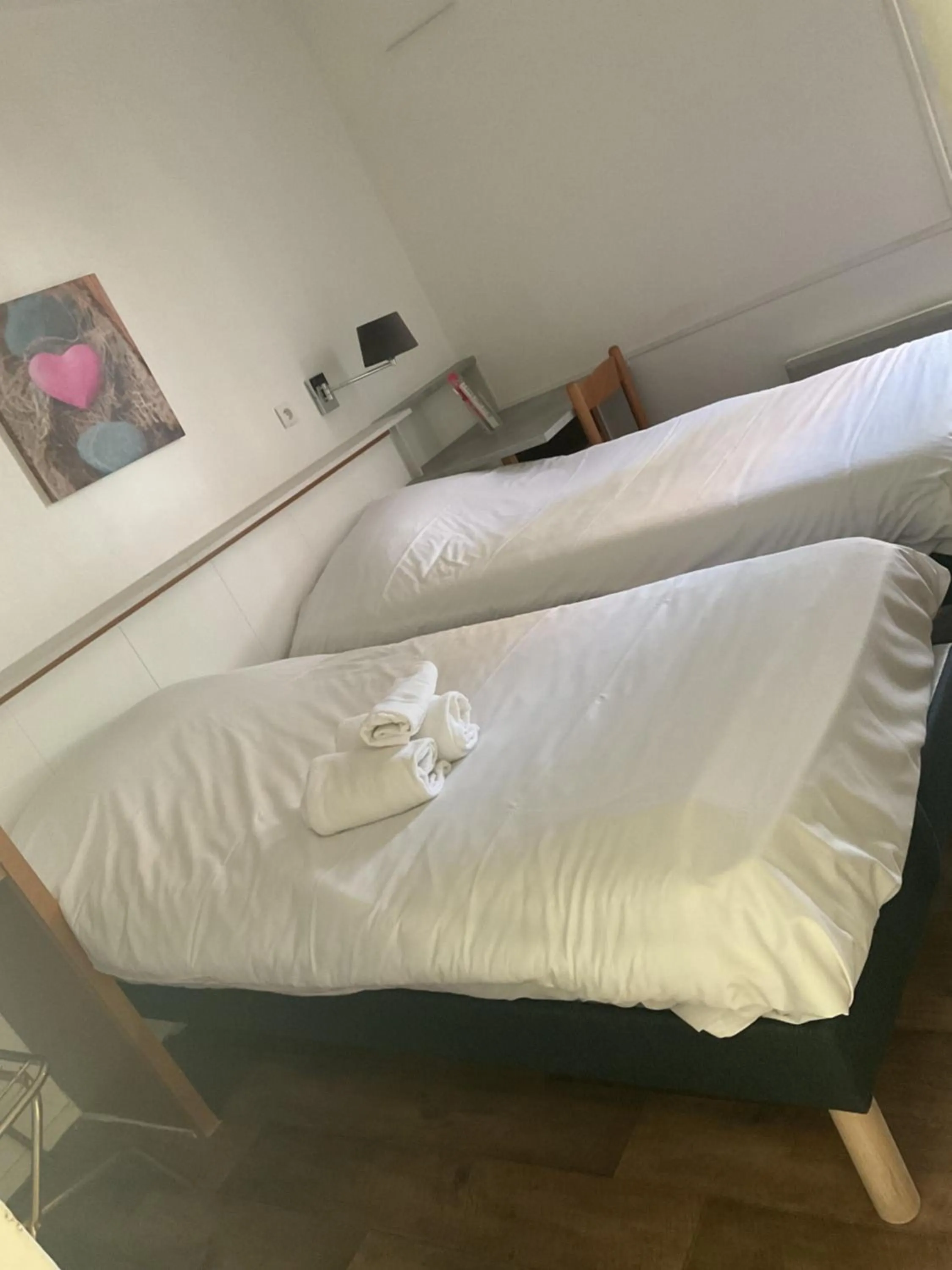 Photo of the whole room, Bed in Fasthotel Chateauroux