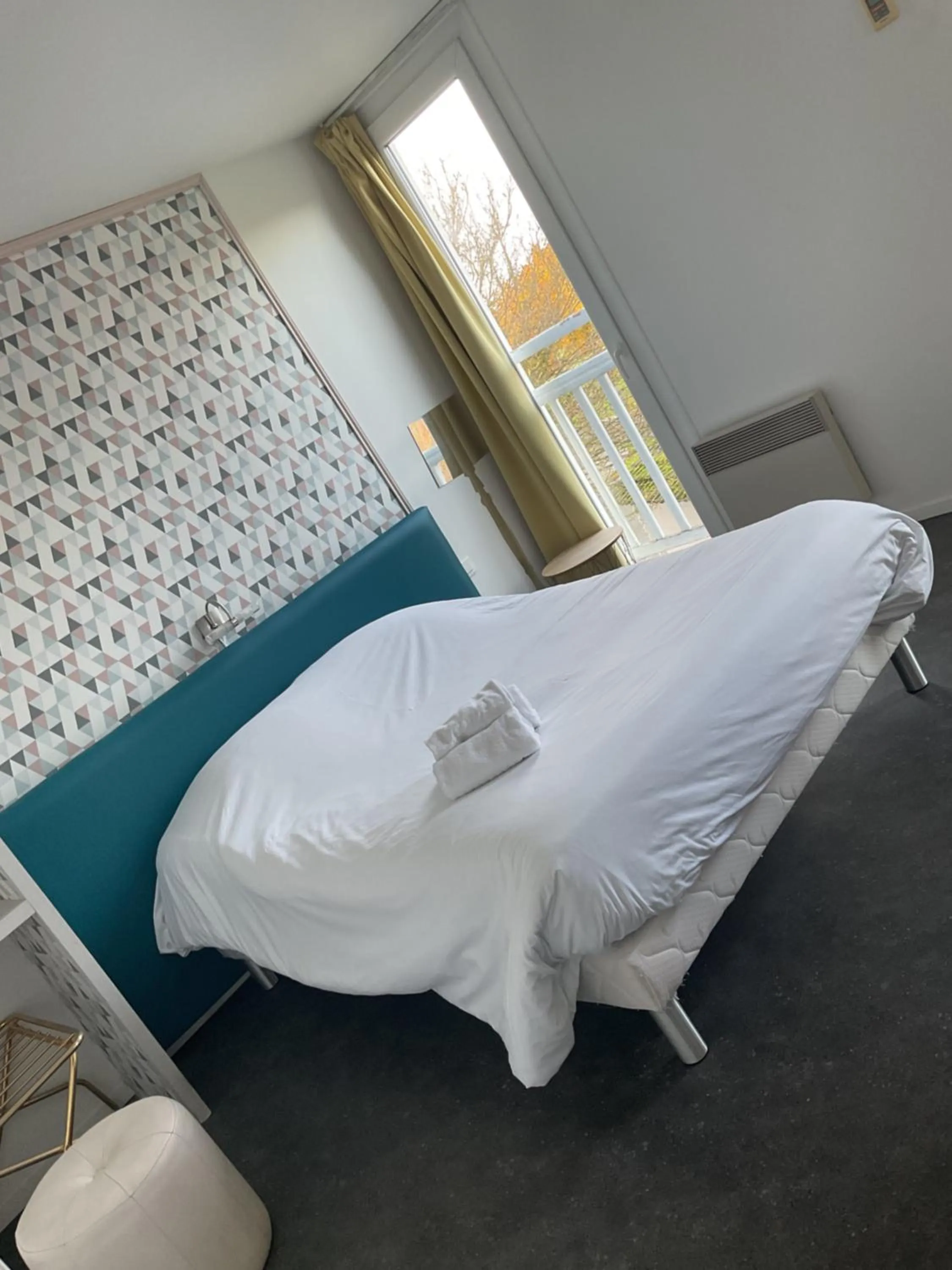 Photo of the whole room, Bed in Fasthotel Chateauroux