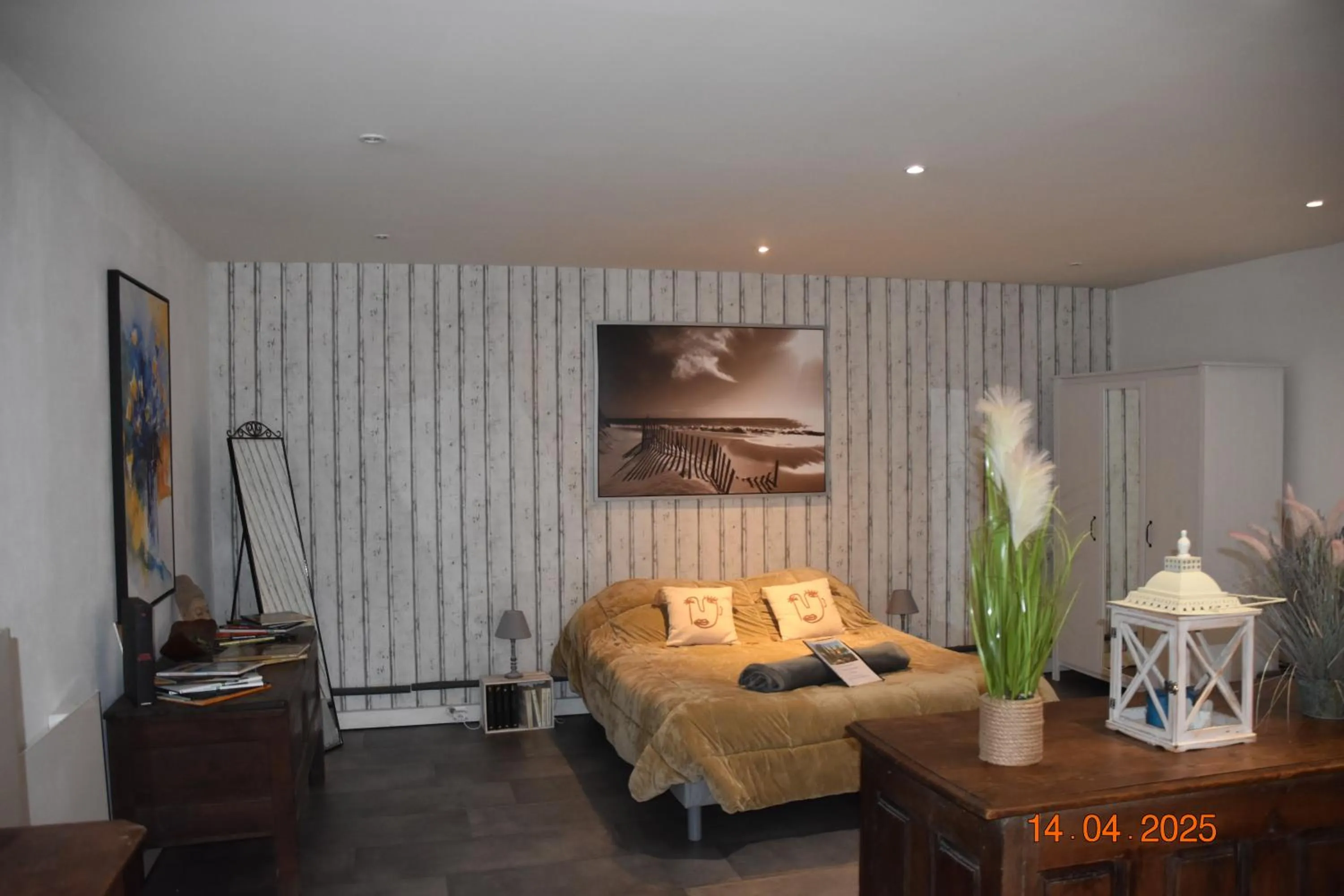 Bed in Villa Lumières