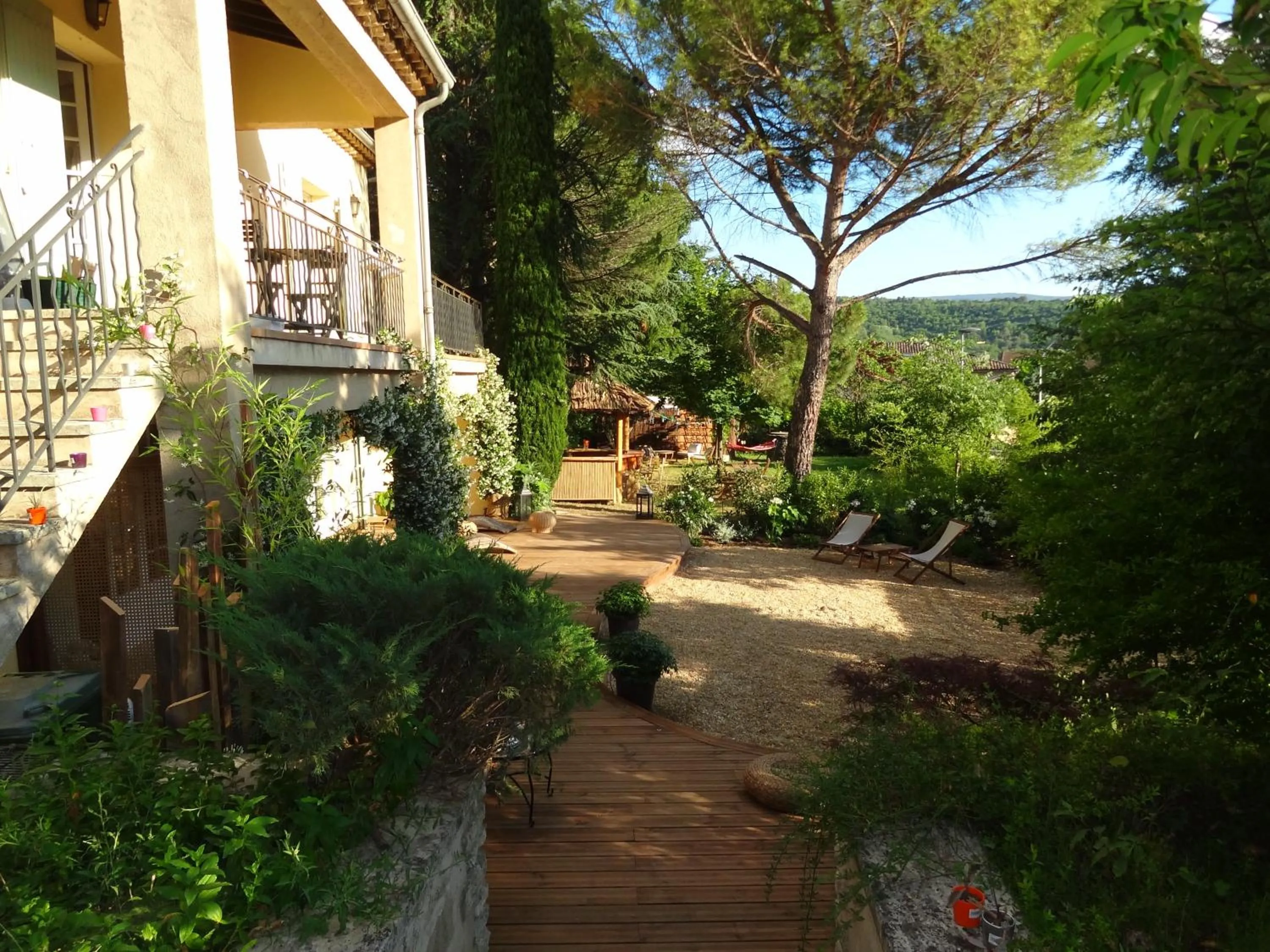 Facade/entrance in Villa Lumières