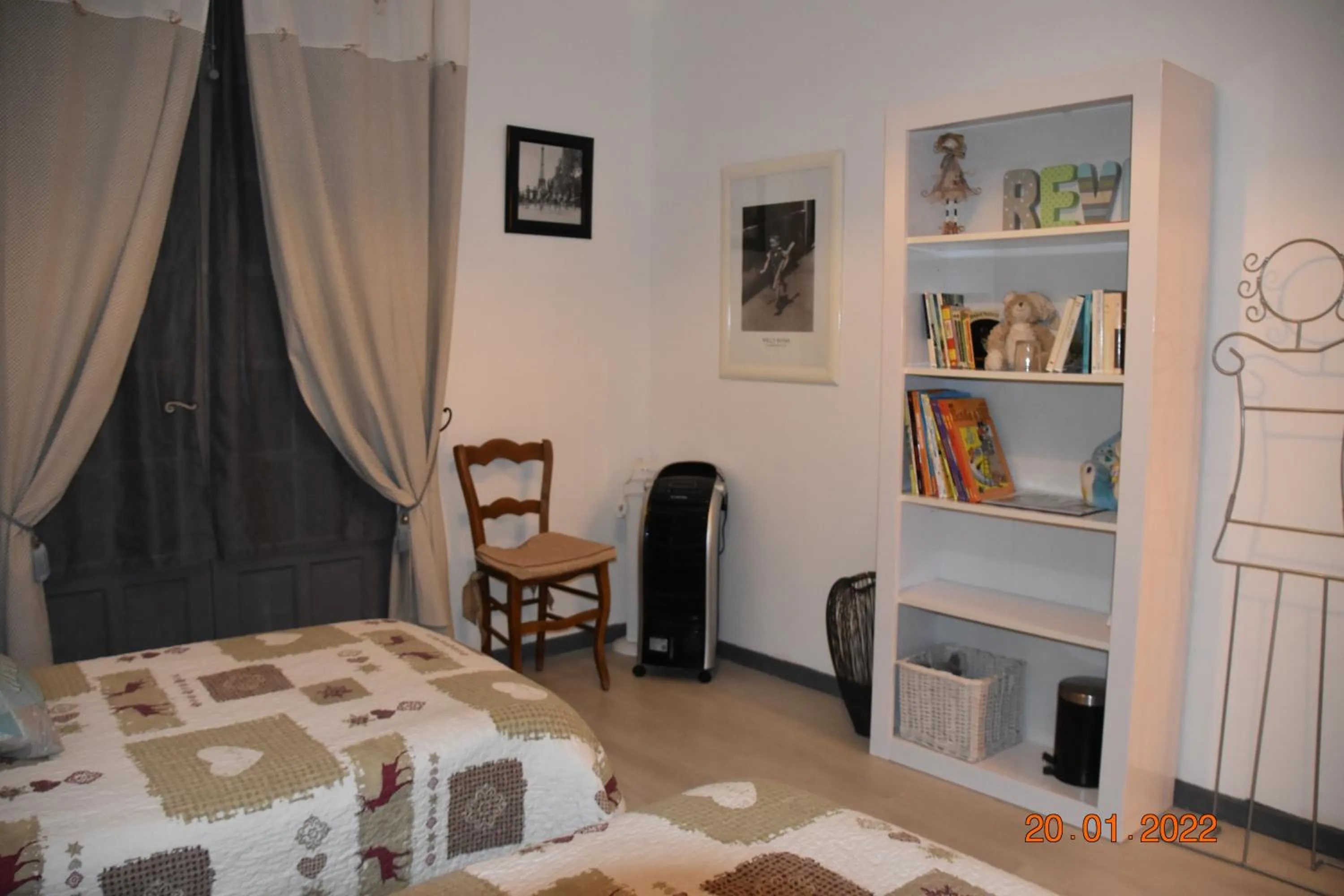 Bed in Villa Lumières