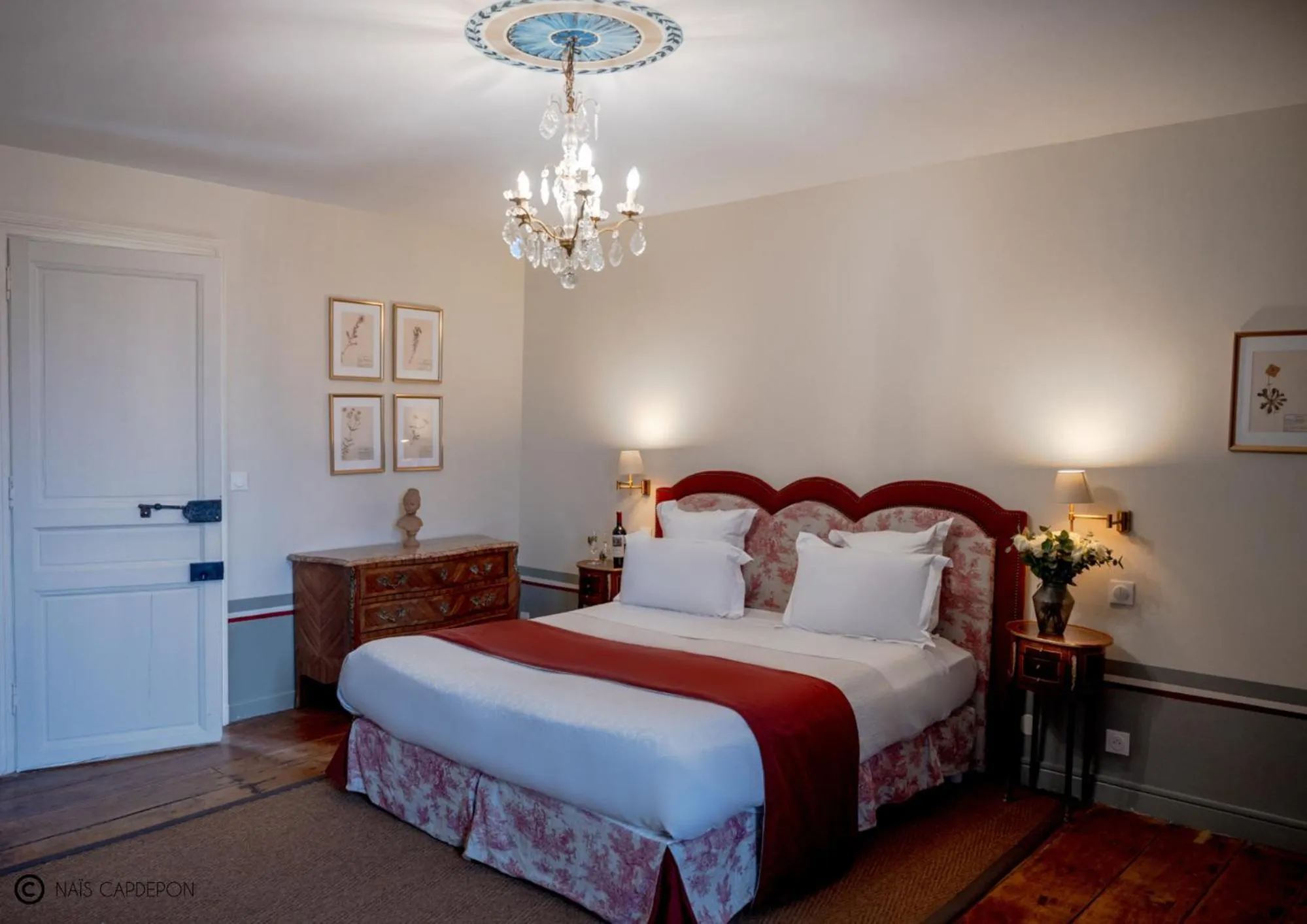 Bed in Chateau de Lantic