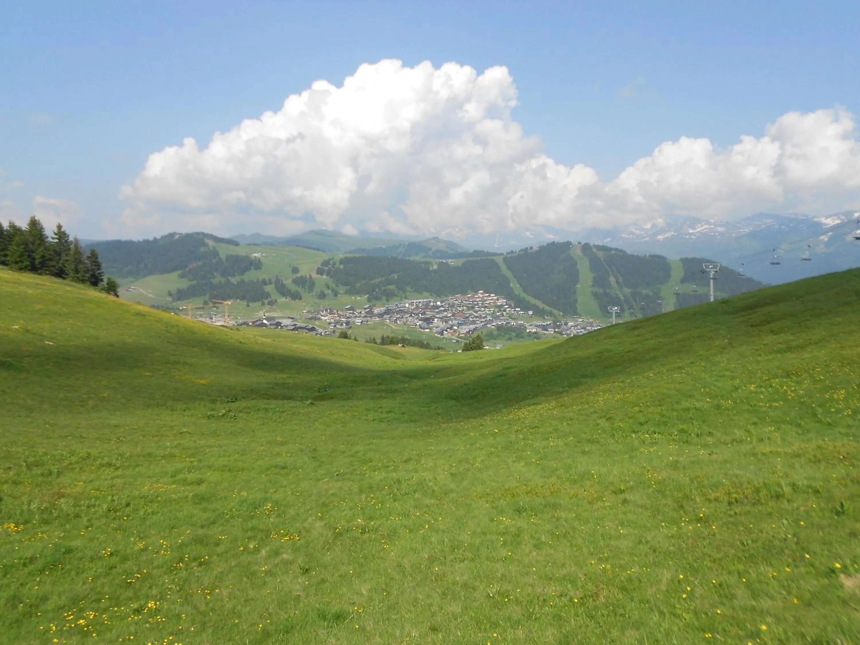 Natural landscape in Hôtel Chalet Le Caribou