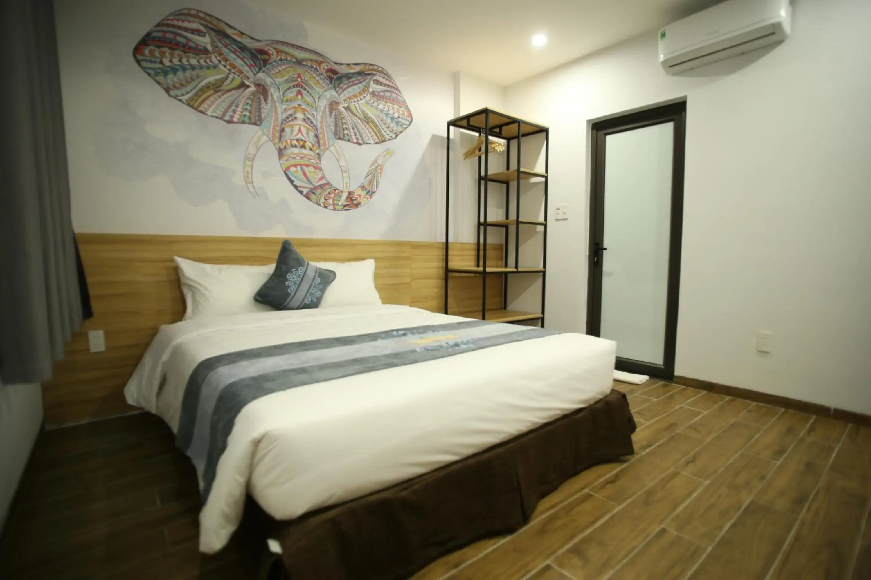 Economy Double Room in KingSales Hotel Economy Double Room in KingSales Hotel