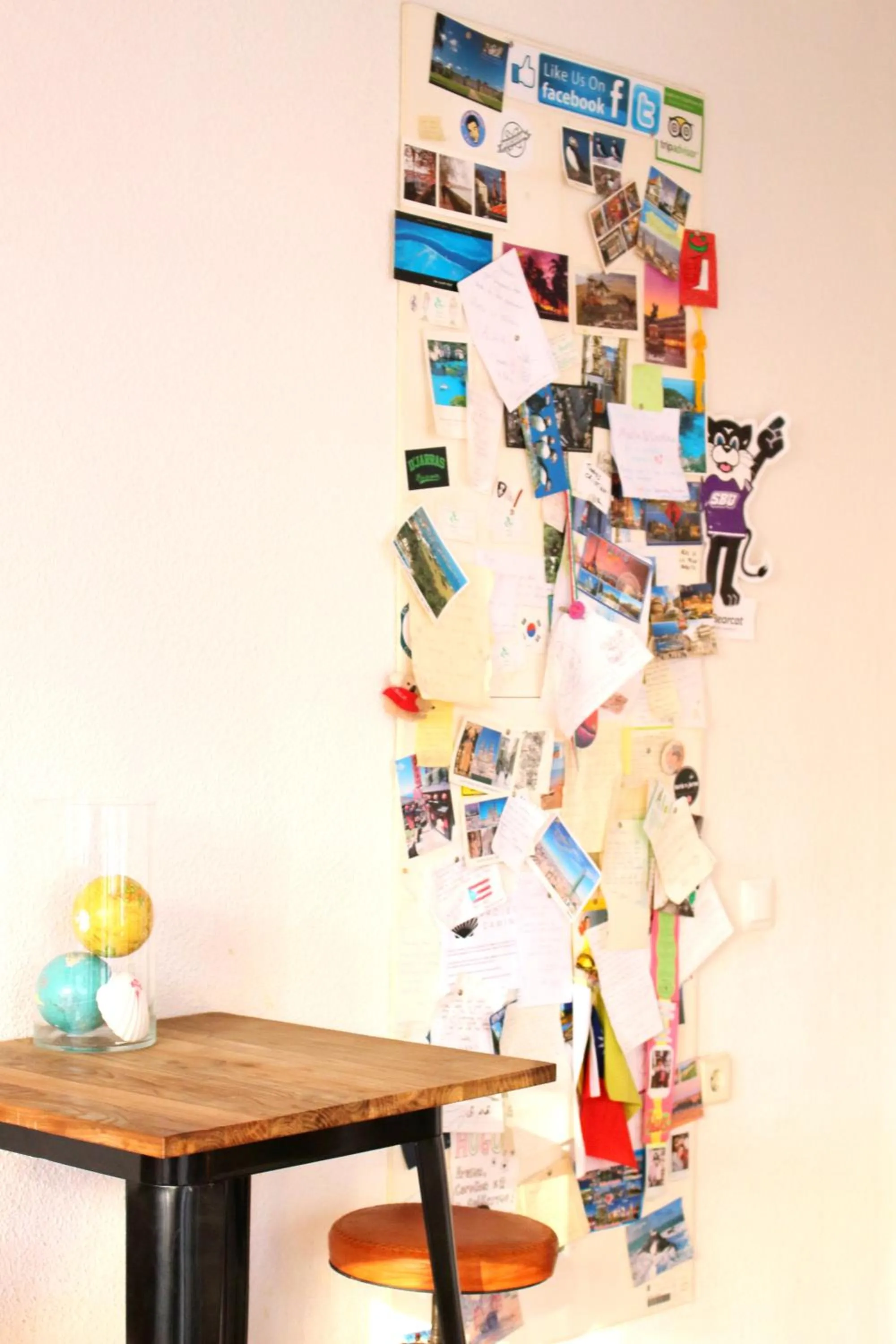 Living room in Aloha Hostel