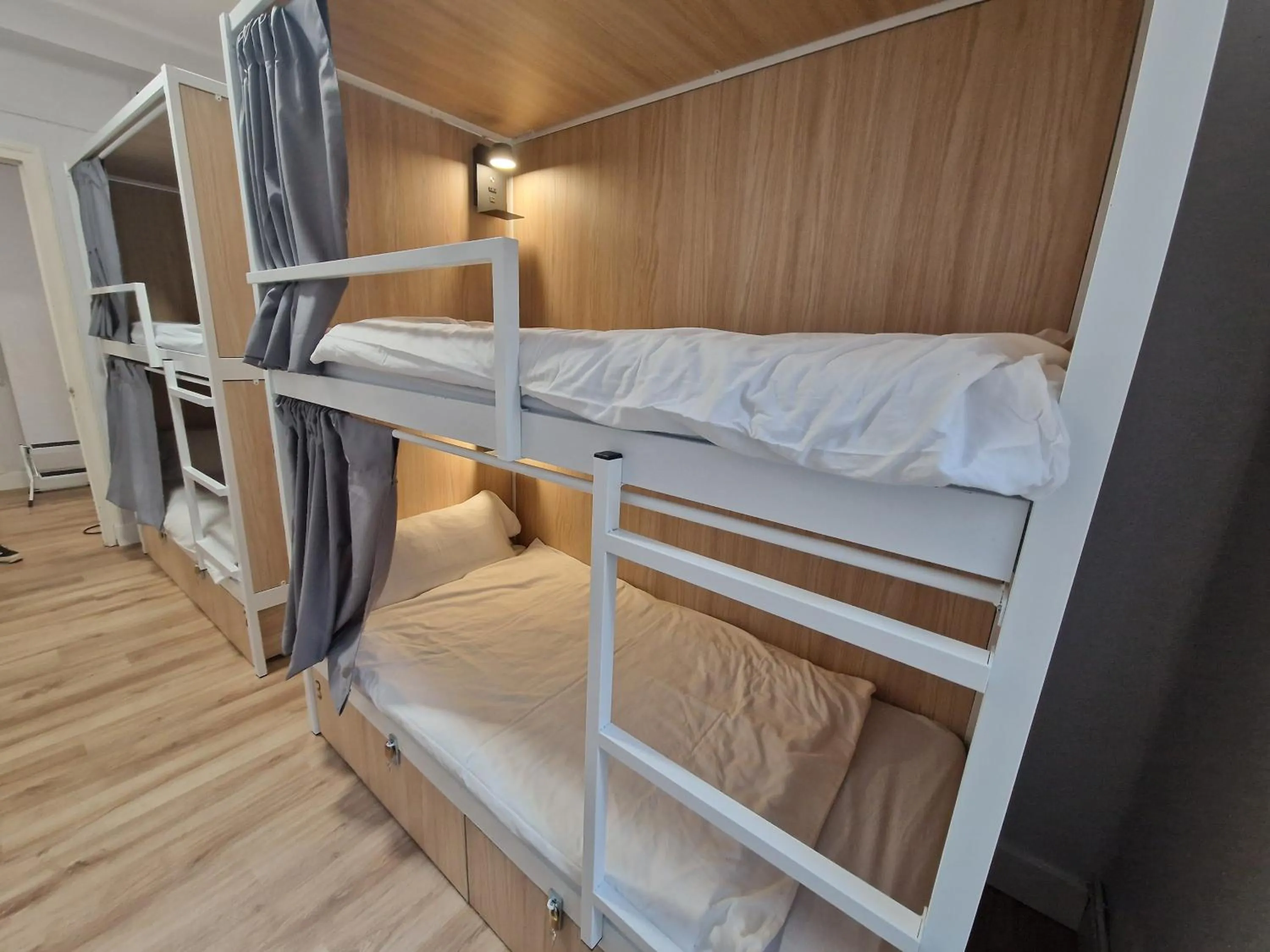 bunk bed, Bed in Aloha Hostel