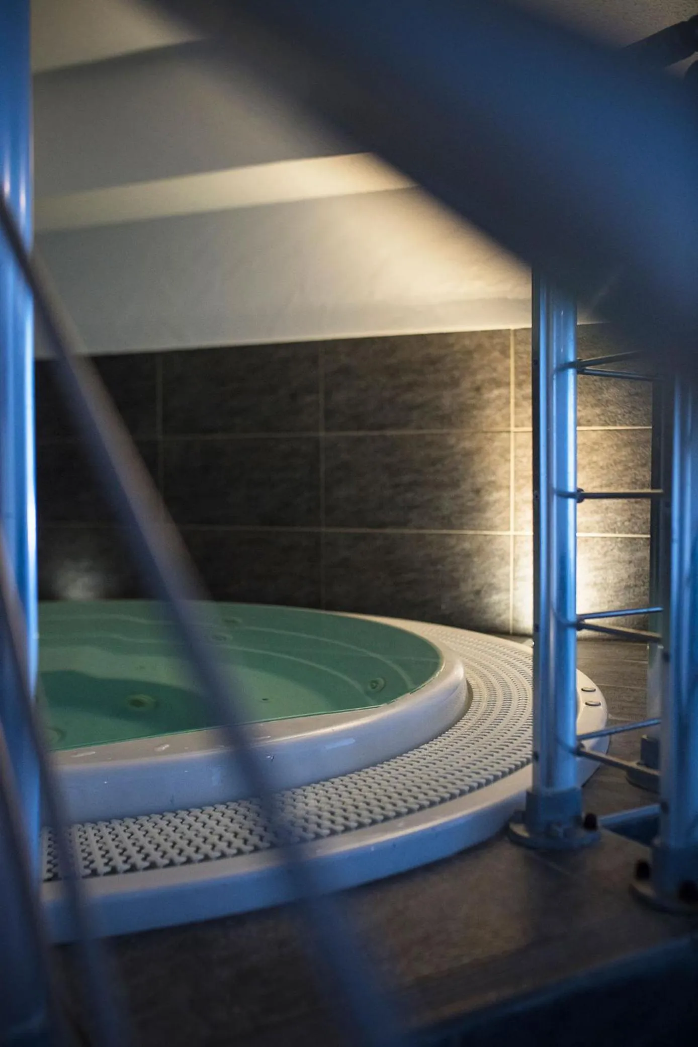 Hot Tub in Hotel Alpen Roc