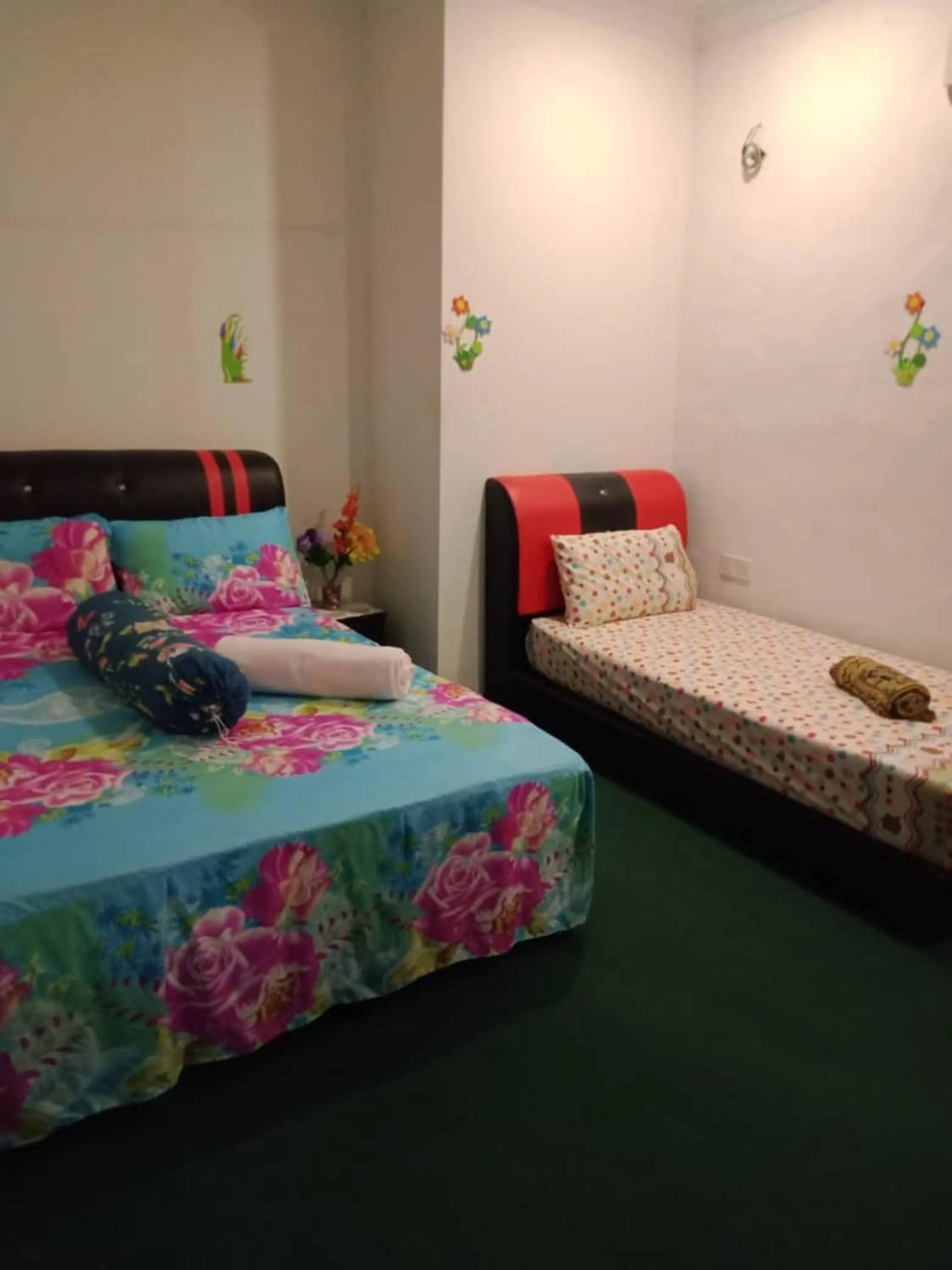 Photo of the whole room in Daud Safar Resthouse