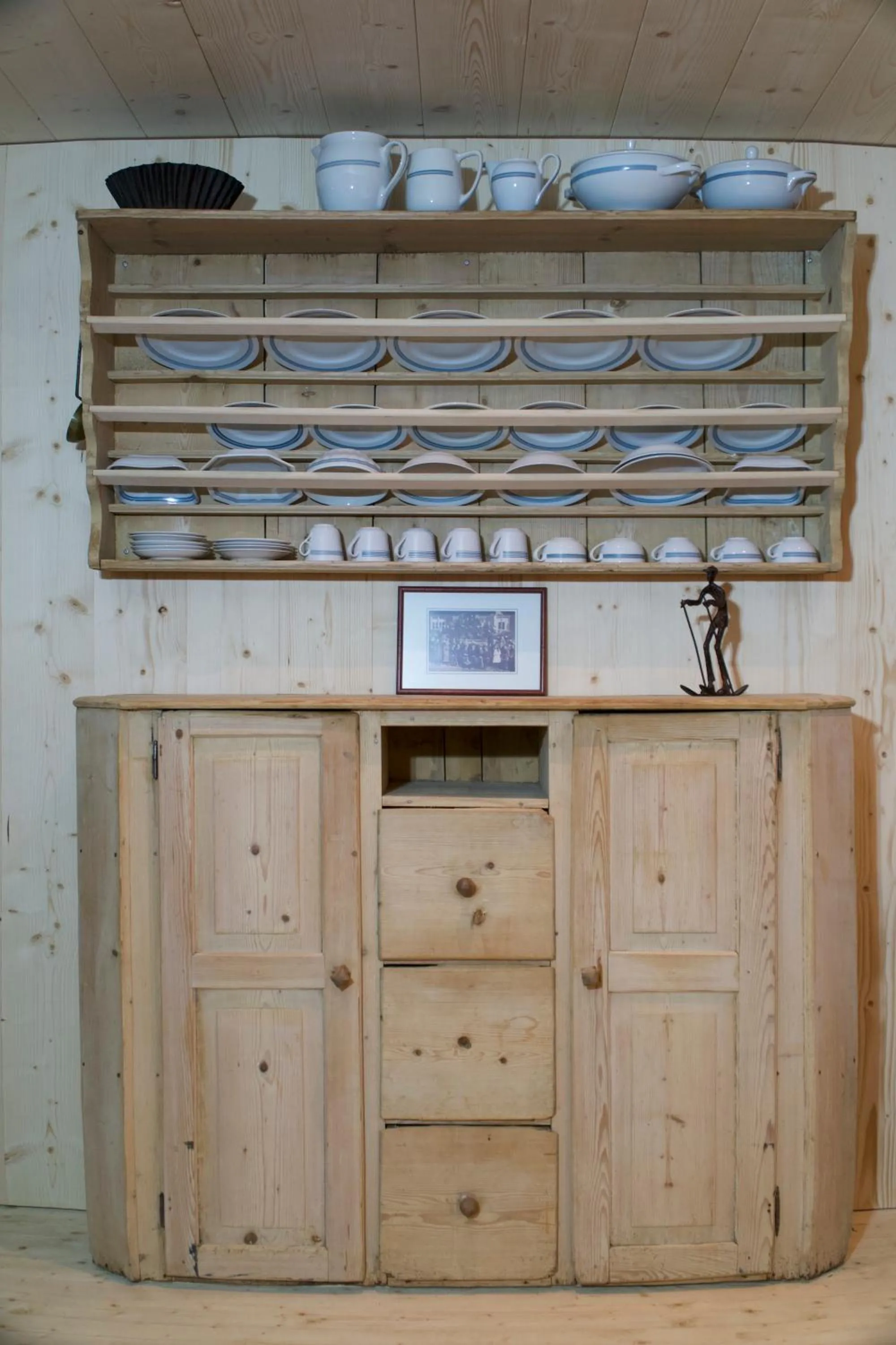 Decorative detail in UNSER VORSÄSS - Geißkopf