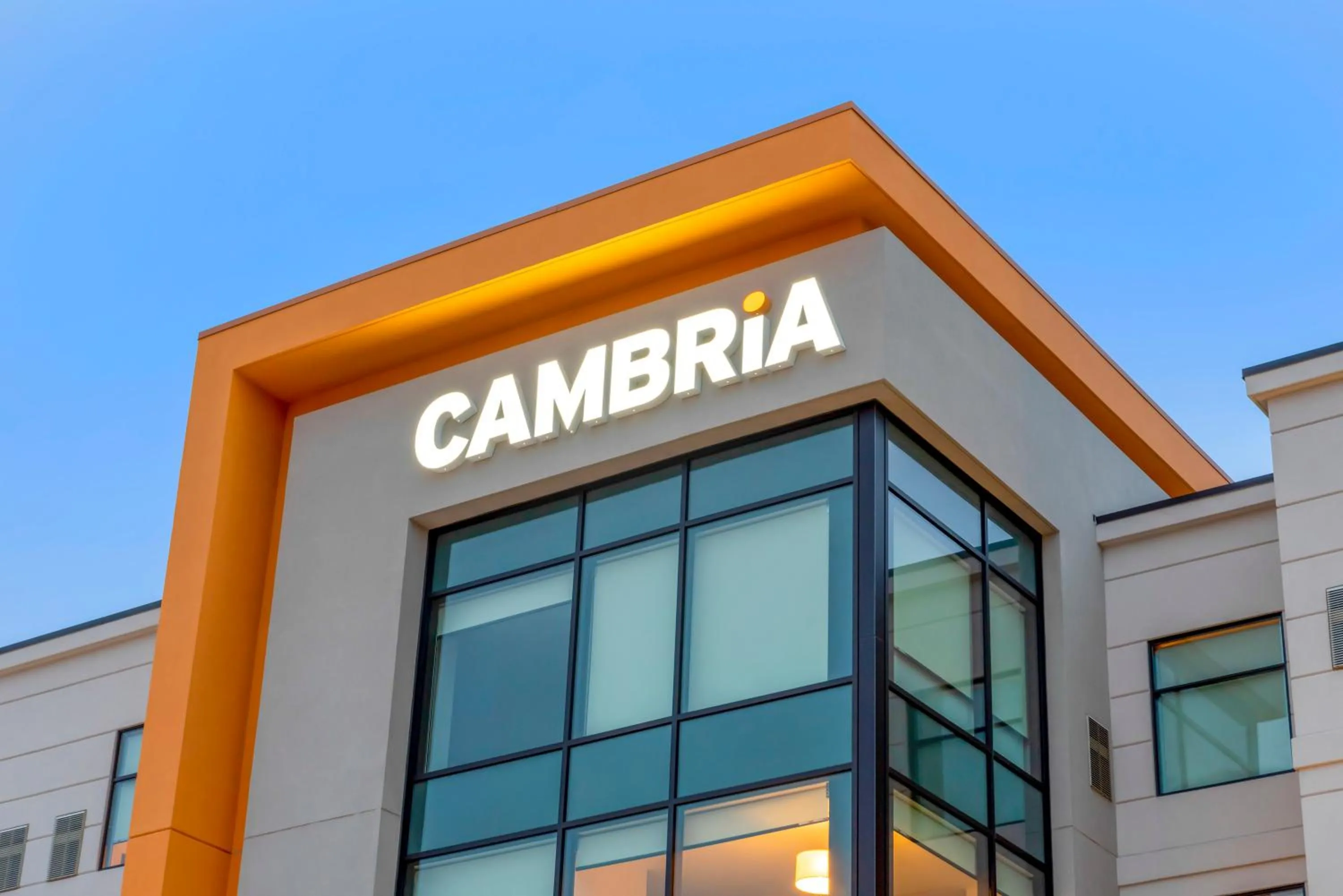 Property building in Cambria Hotel Shelby Township - Detroit Utica