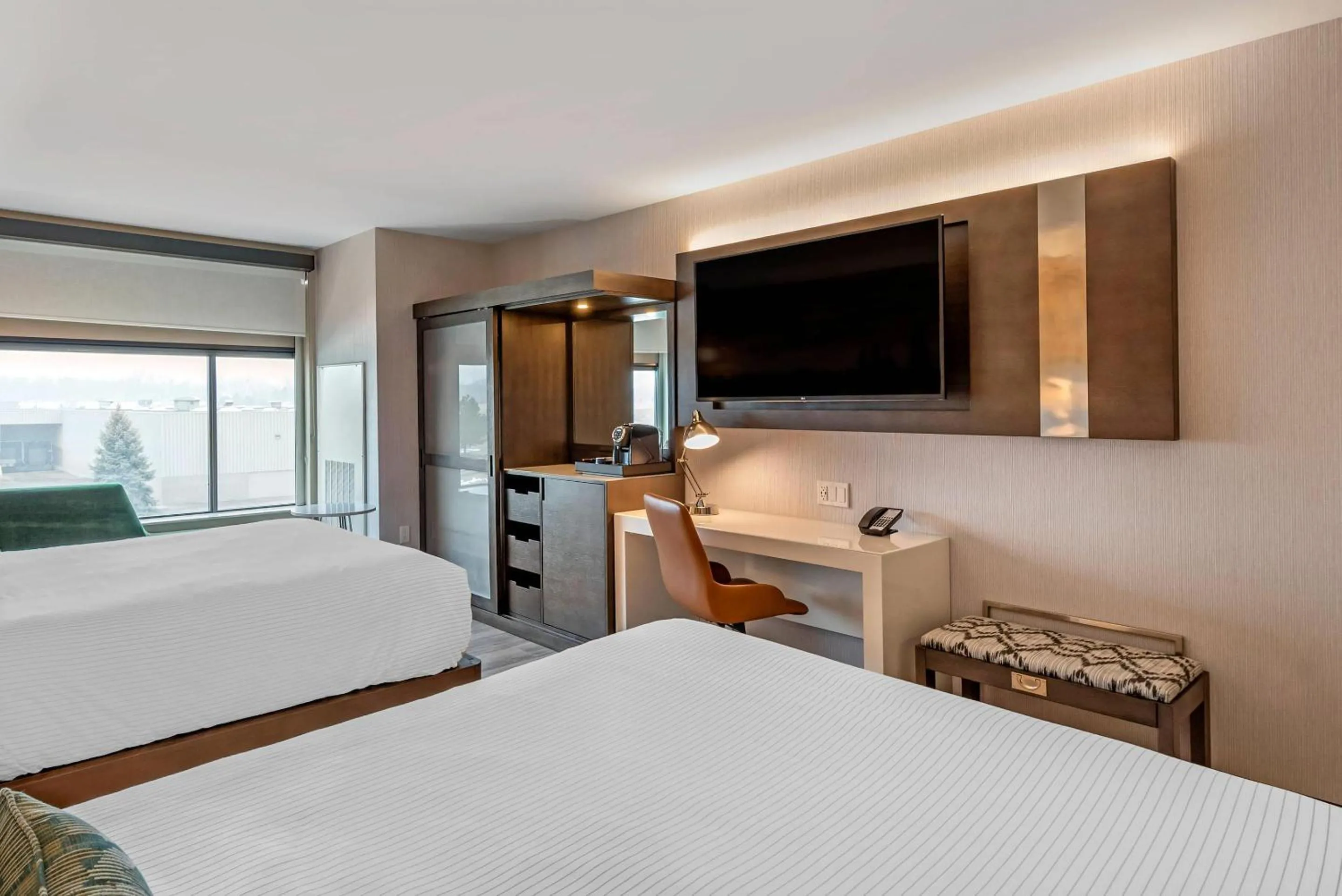 Bedroom, Bed in Cambria Hotel Shelby Township - Detroit Utica