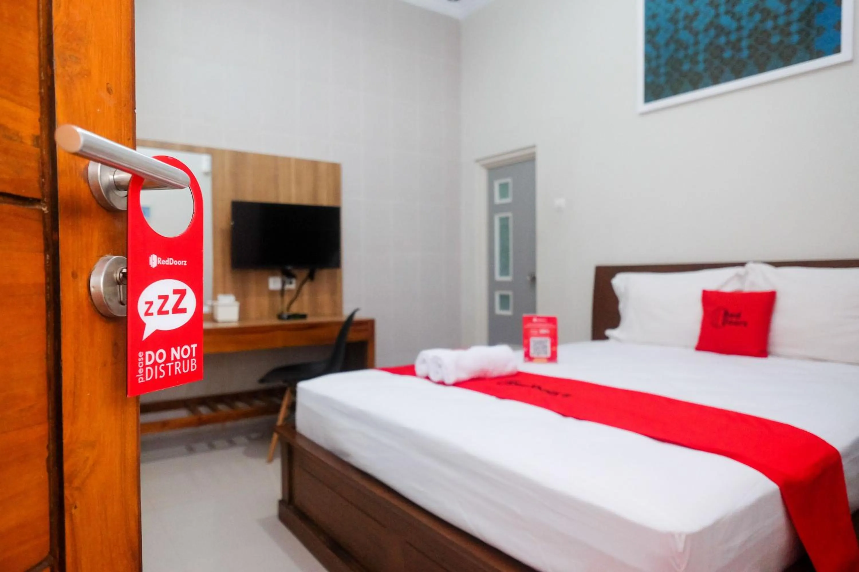 Bed in RedDoorz Syariah near Pascasarjana UGM 3
