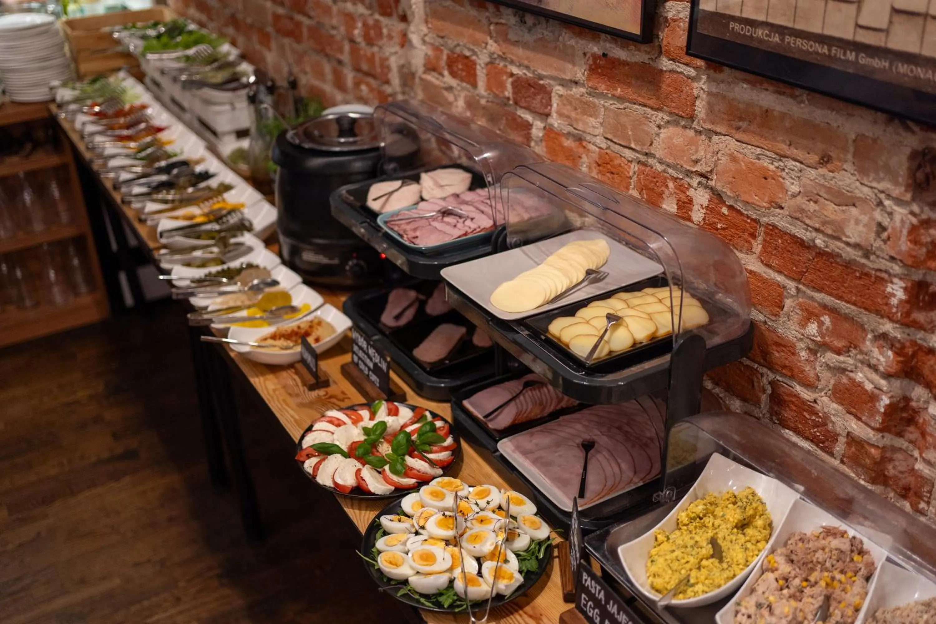 Breakfast in Stare Kino Cinema Residence