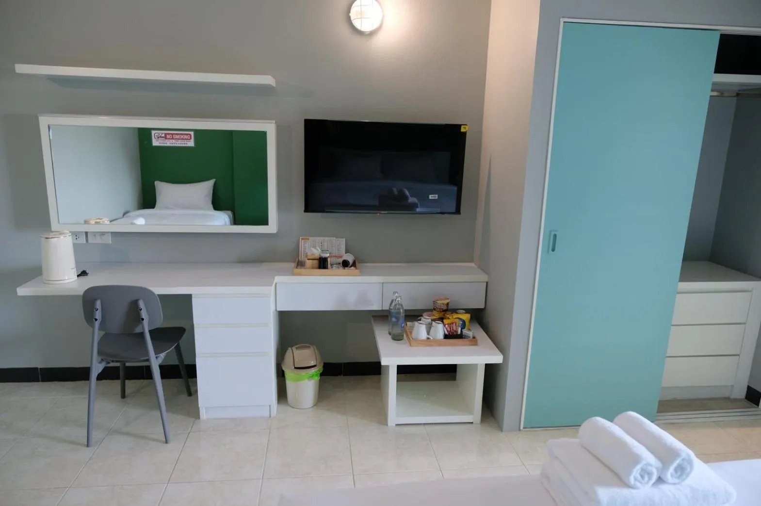 TV and multimedia in Fullroom 77 Srinakarin