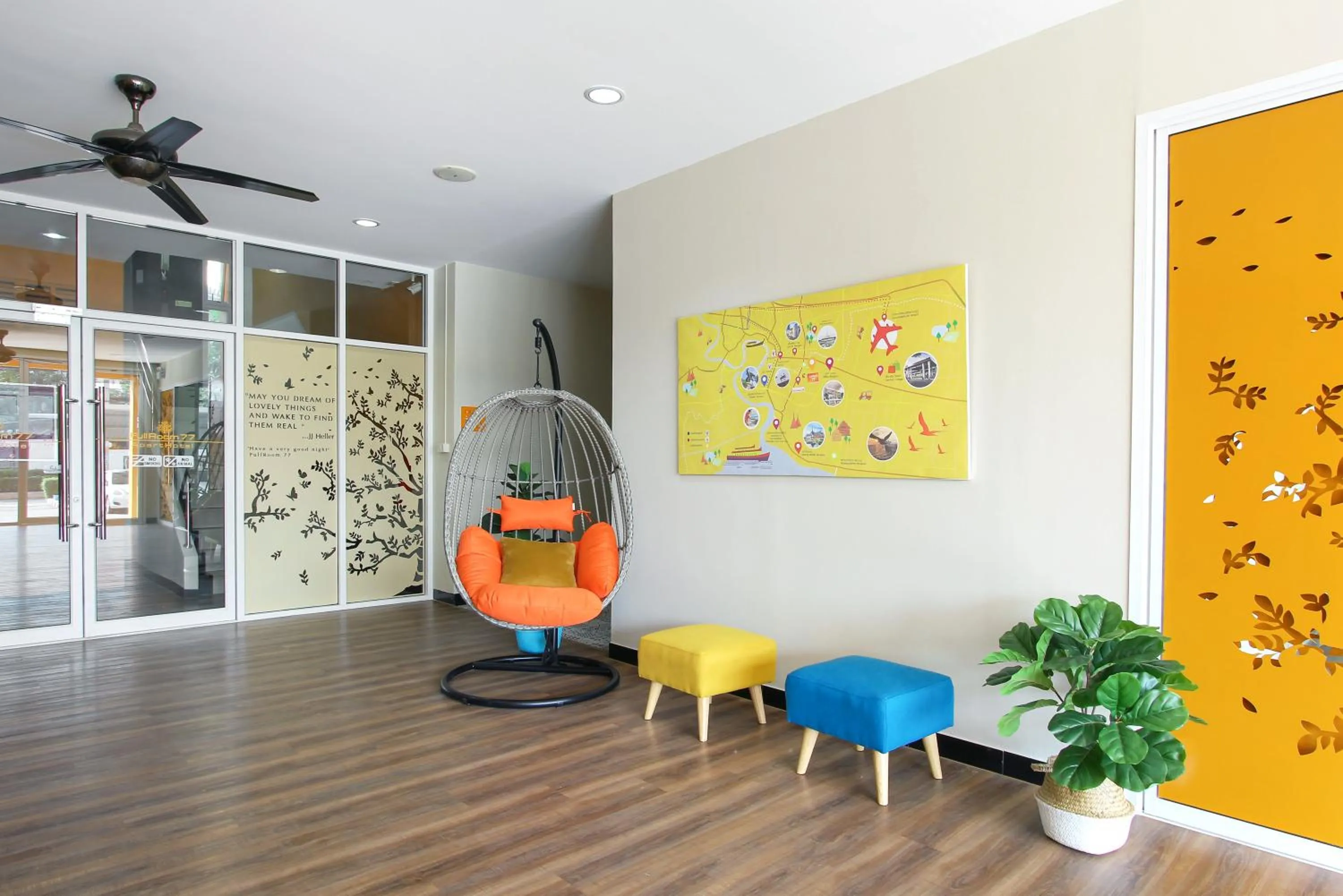 Seating area in Fullroom 77 Srinakarin