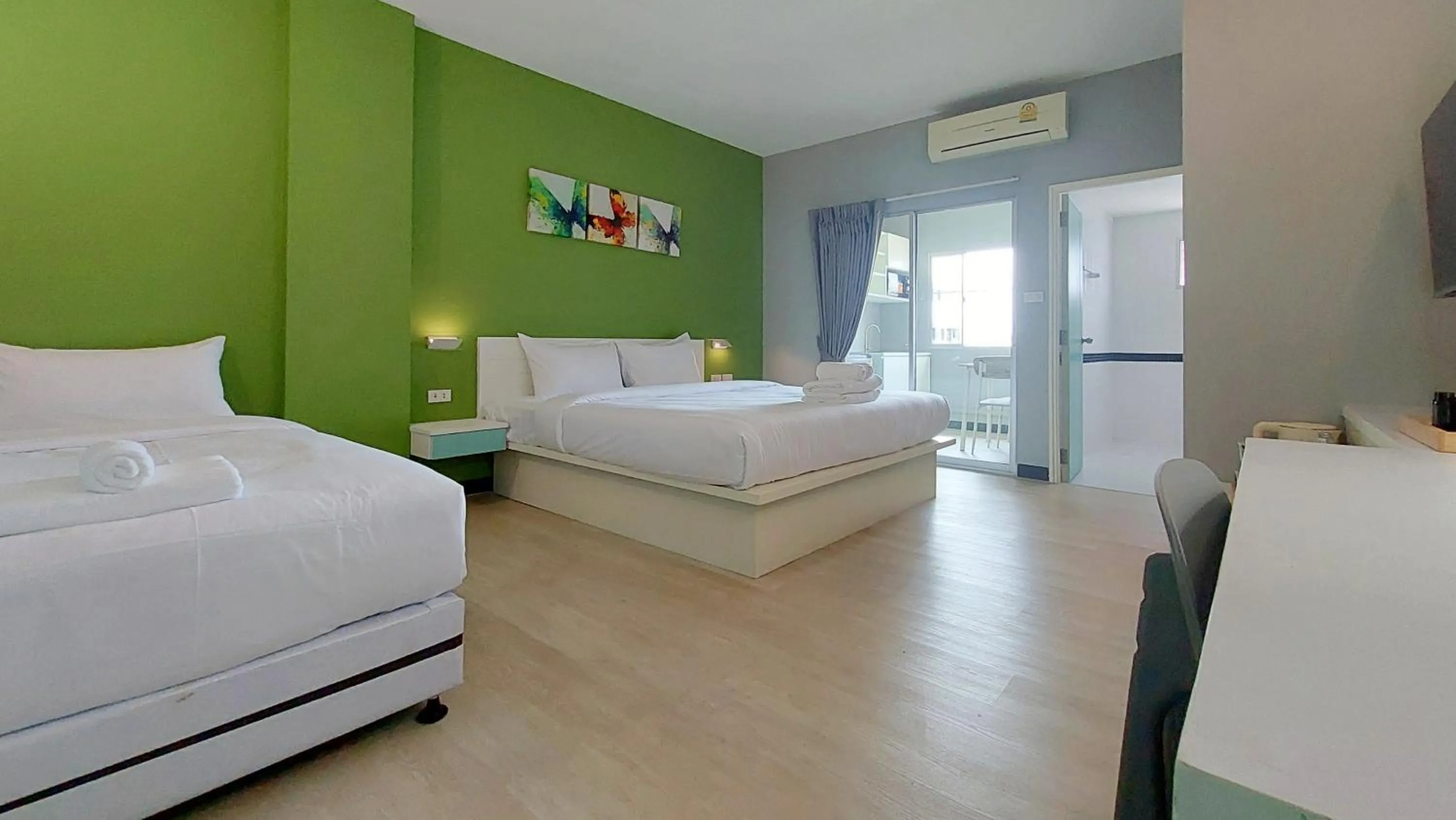 Bed in Fullroom 77 Srinakarin