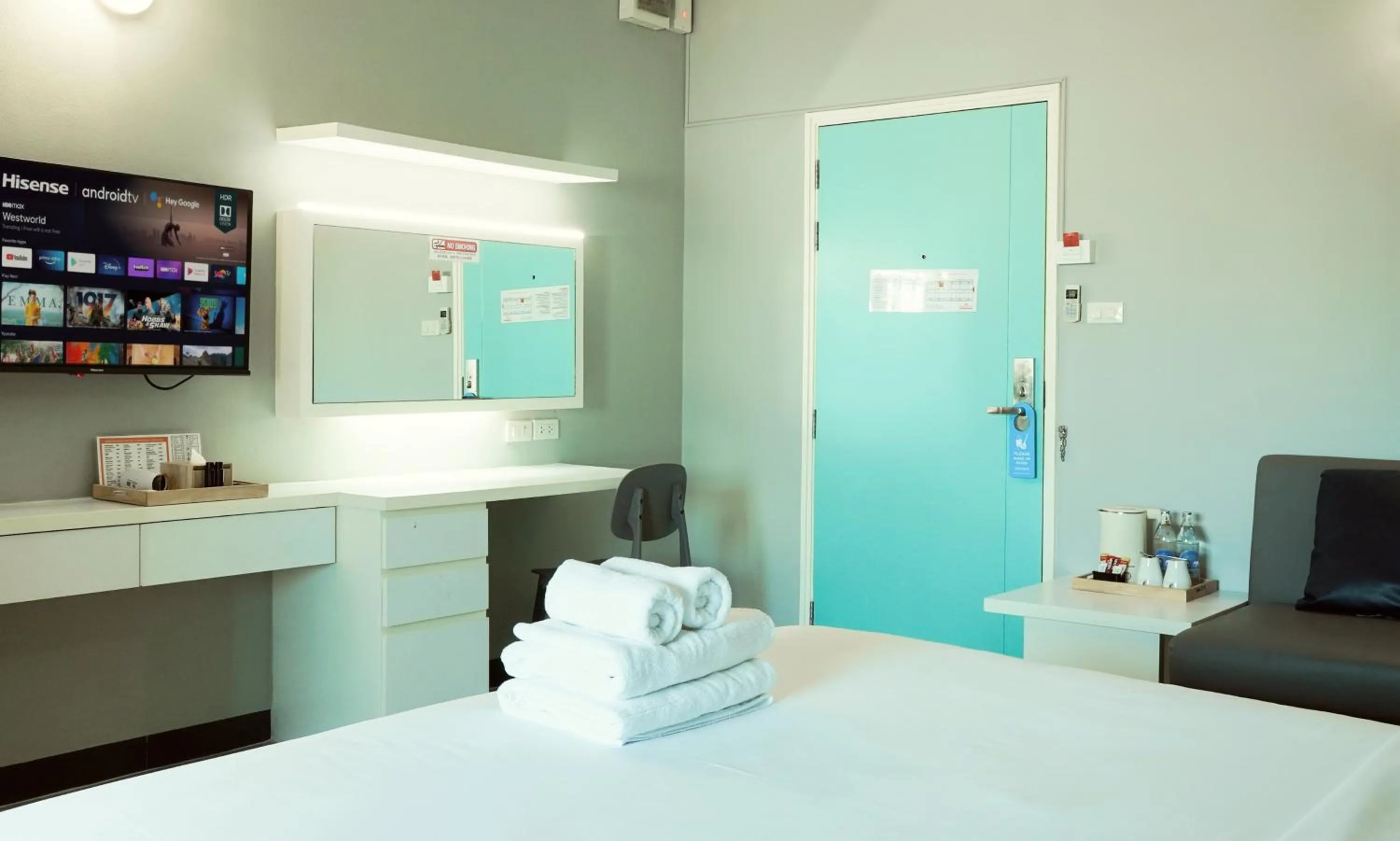 Bed in Fullroom 77 Srinakarin