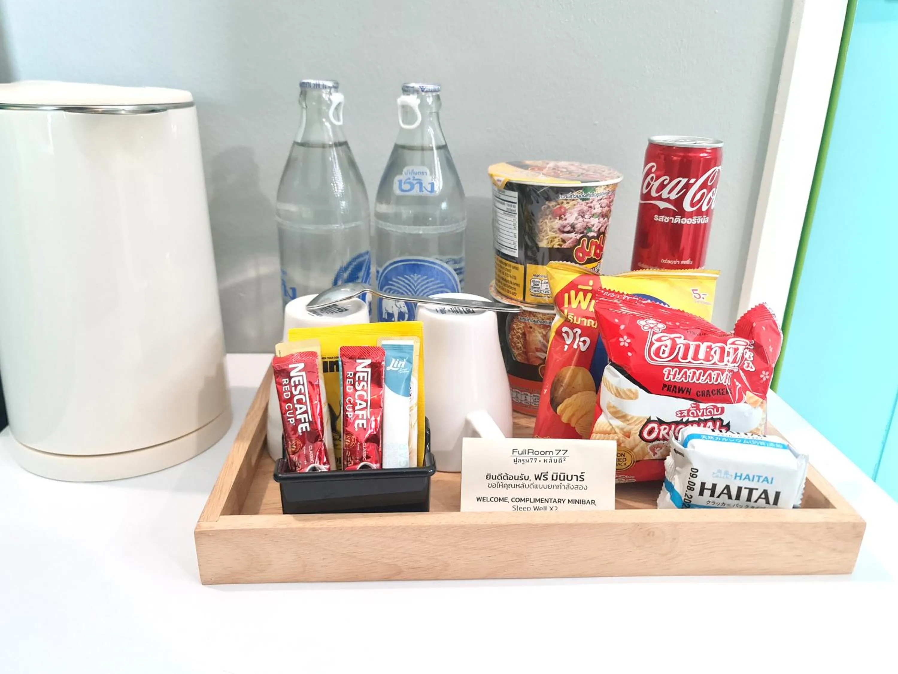 Food and drinks in Fullroom 77 Srinakarin