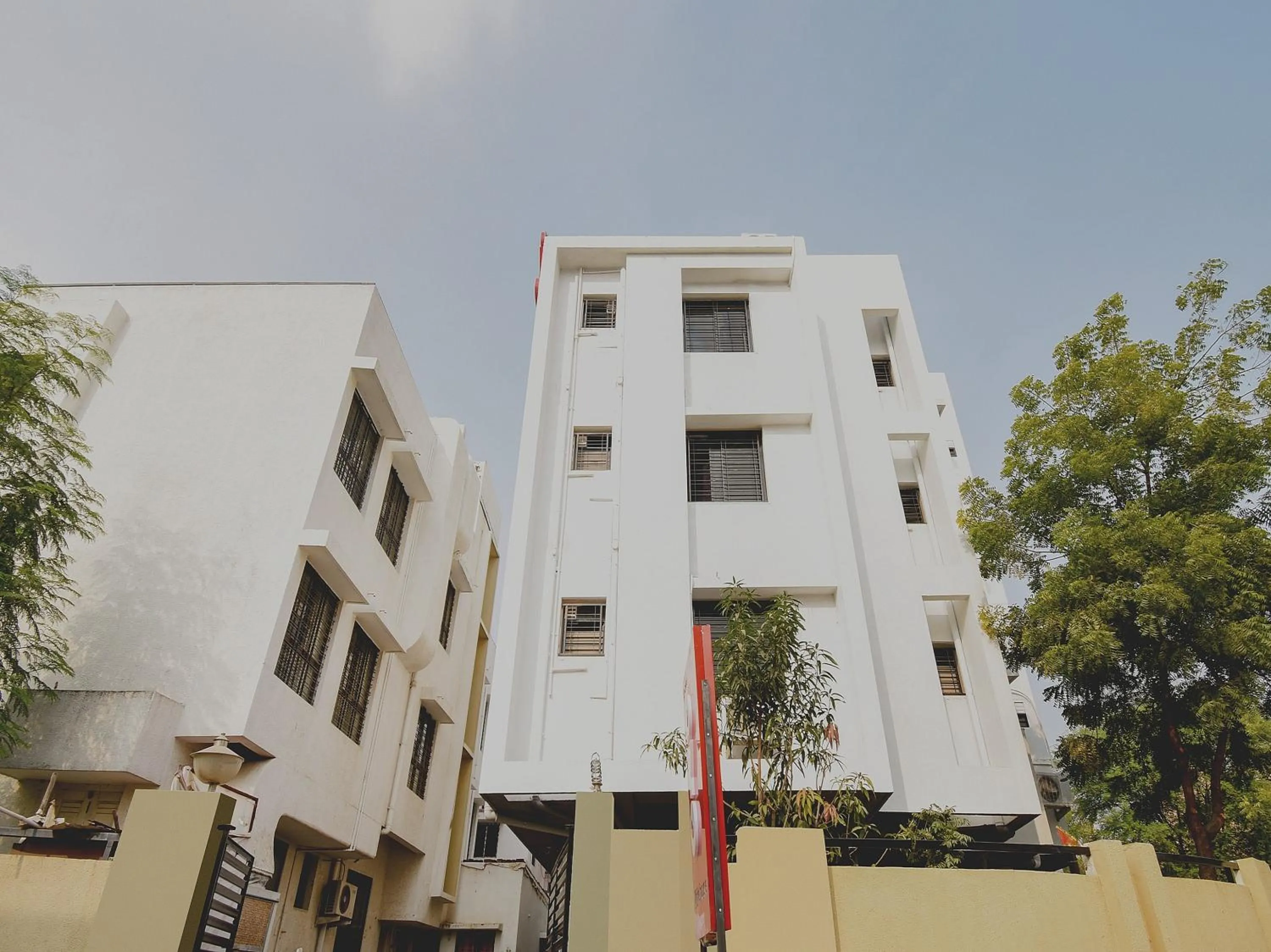 Facade/entrance in Collection O White House Regency