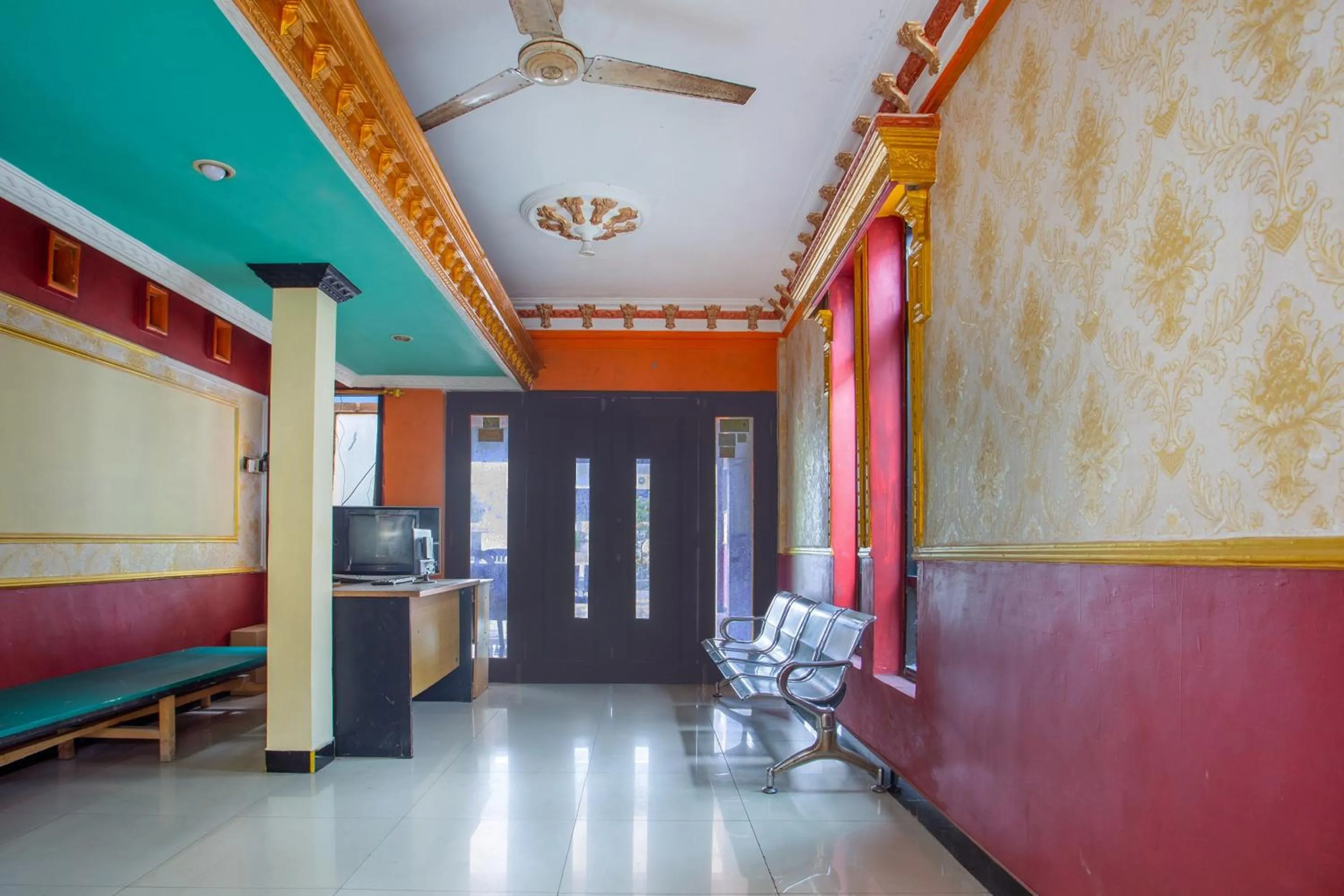 Lobby or reception in Hotel O Buana Jaya Guest House