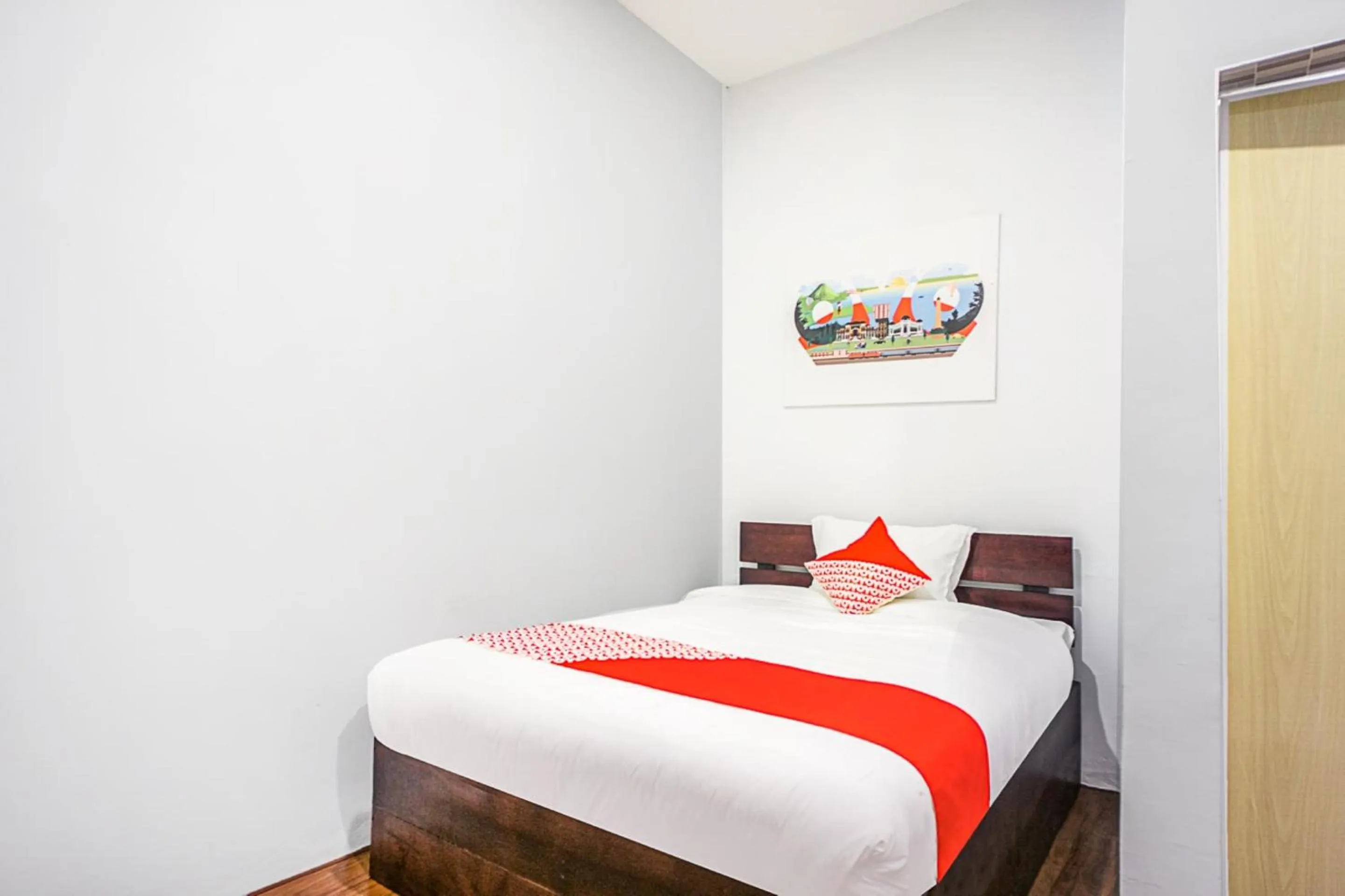 Bedroom, Bed in Hotel O Citra Anggrek