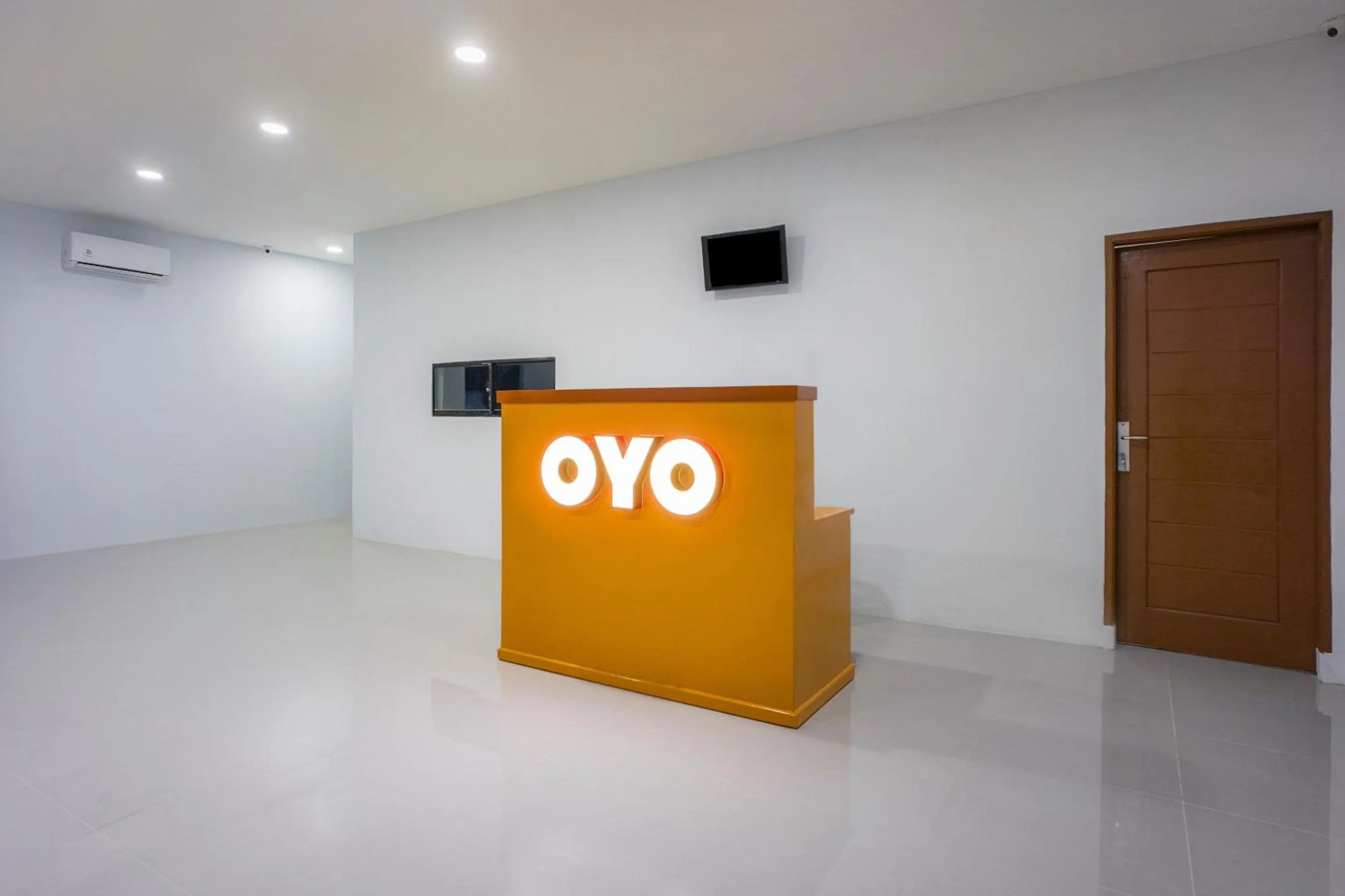 Lobby or reception in Hotel O Citra Anggrek