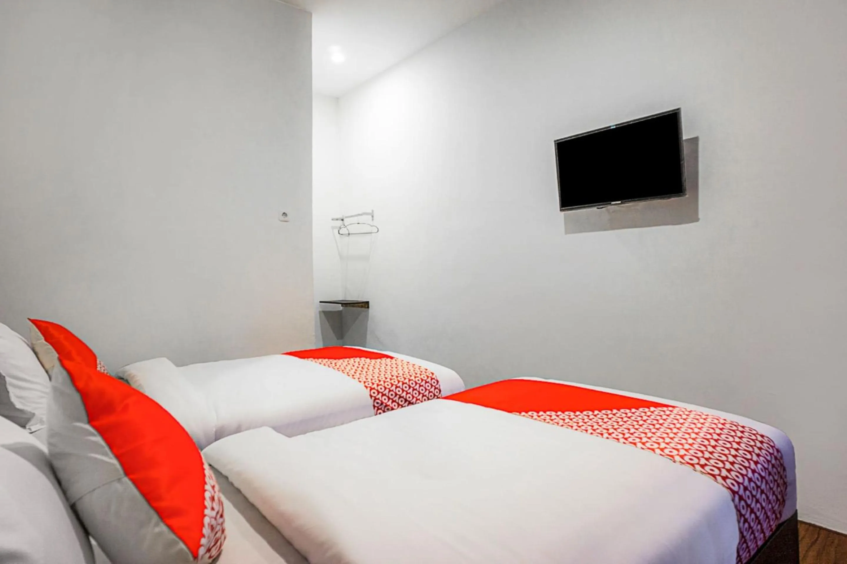 Bedroom, Bed in Hotel O Citra Anggrek