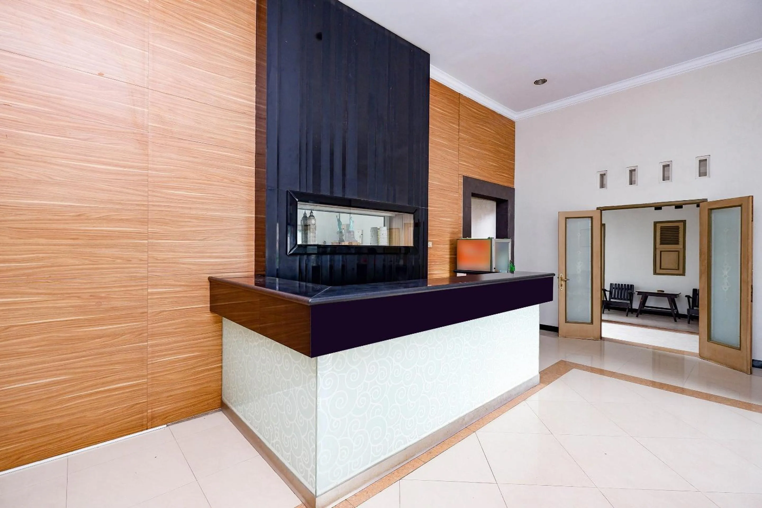 Lobby or reception in Super OYO 2436 Hotel Kencana