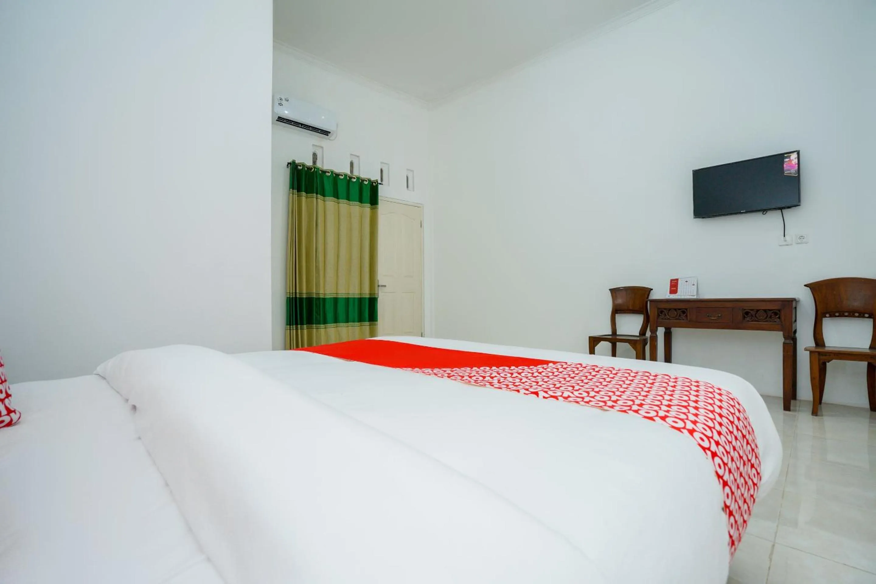 Bedroom, Bed in Hotel O Choco 88 Residence