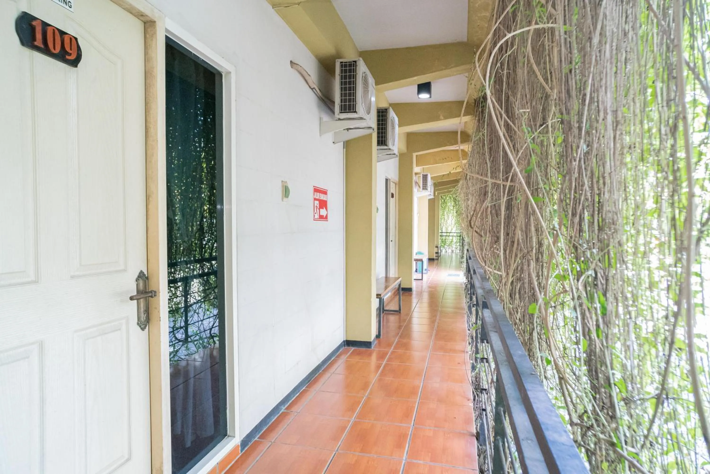 Property building in RedDoorz Plus Syariah At Lotus Hotel Bojonegoro